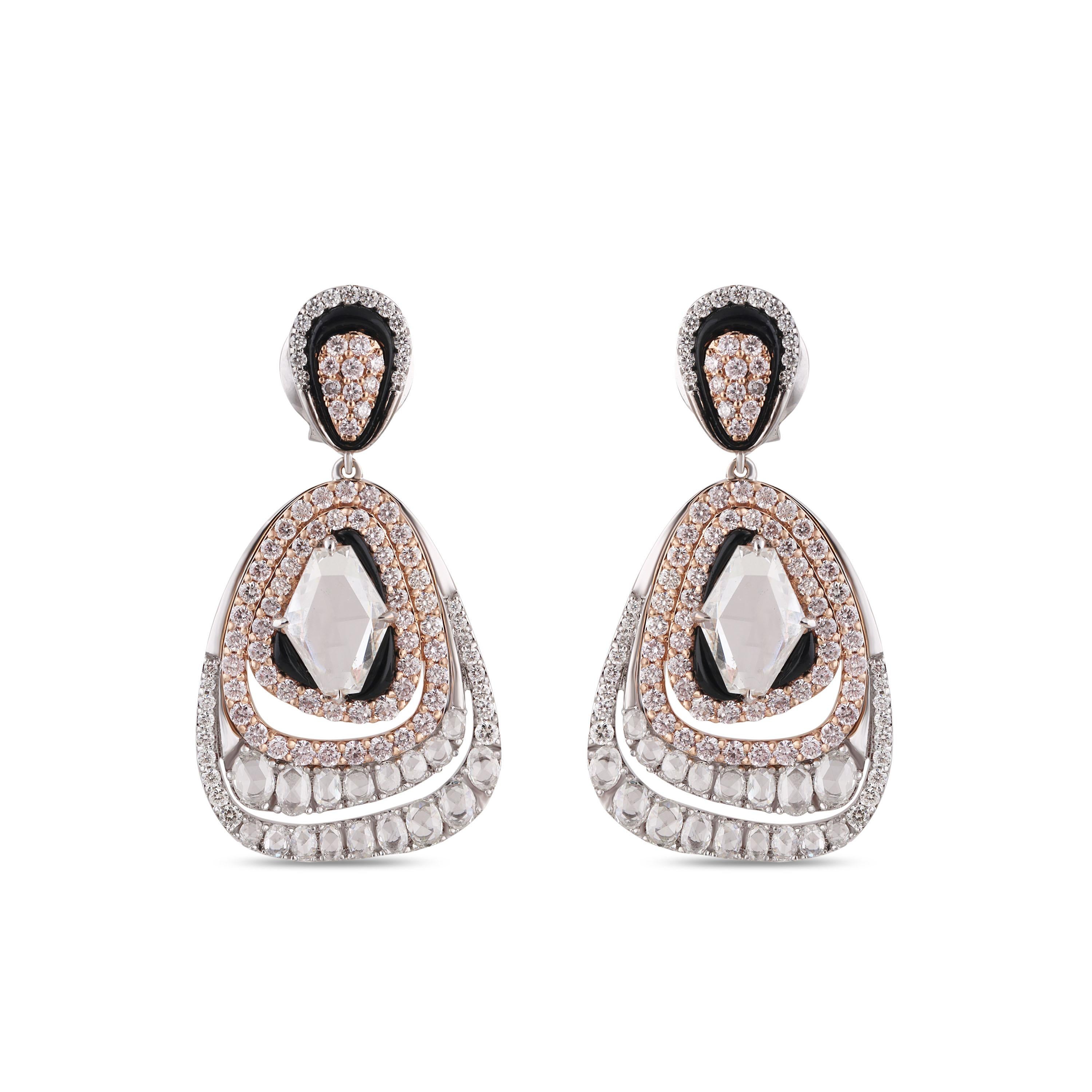 Contemporary Studio Rêves Pear Shaped Diamond Dangling Earrings in 18 Karat Gold For Sale