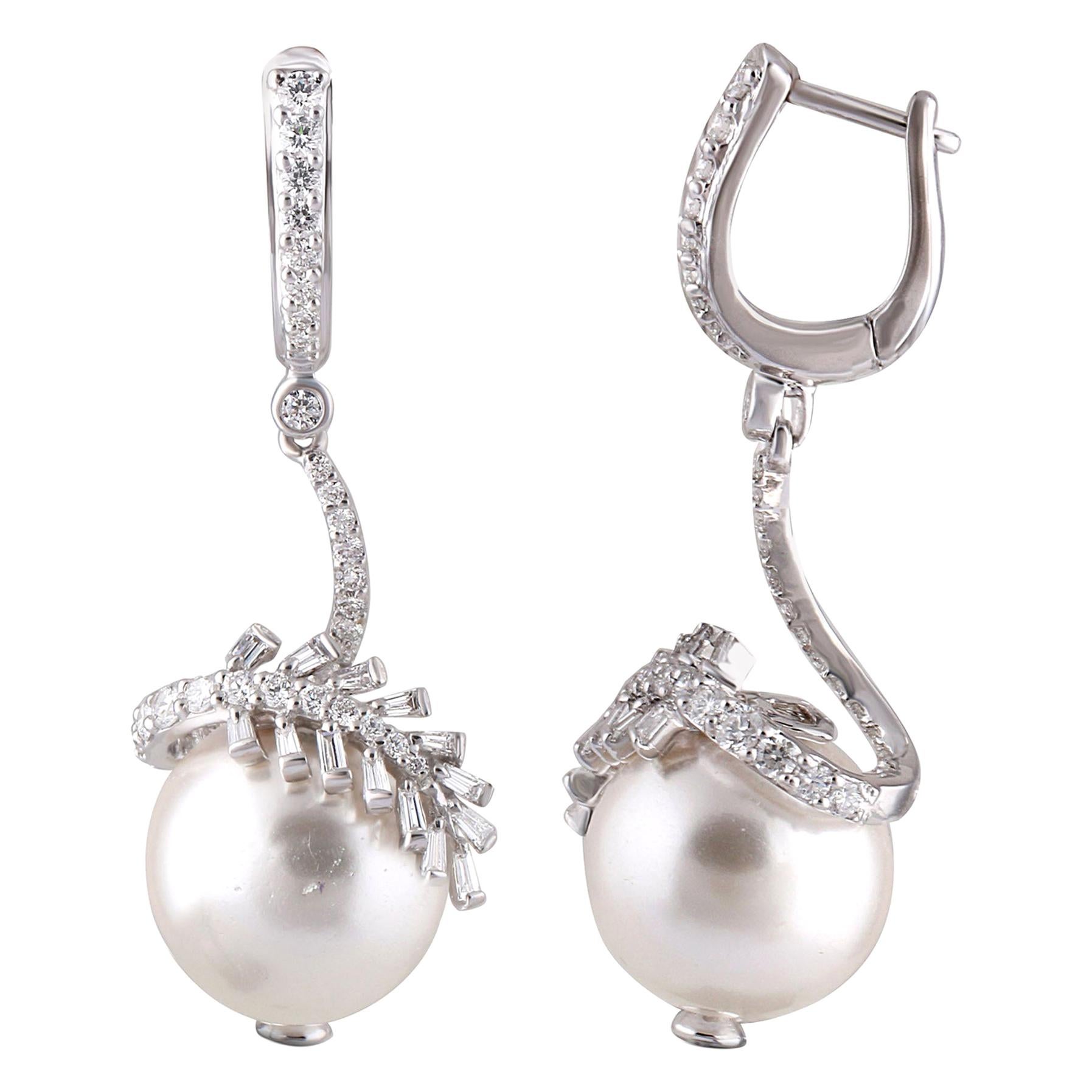 Studio Rêves Pearl and Diamond Dangling Earrings in 18 Karat Gold For Sale