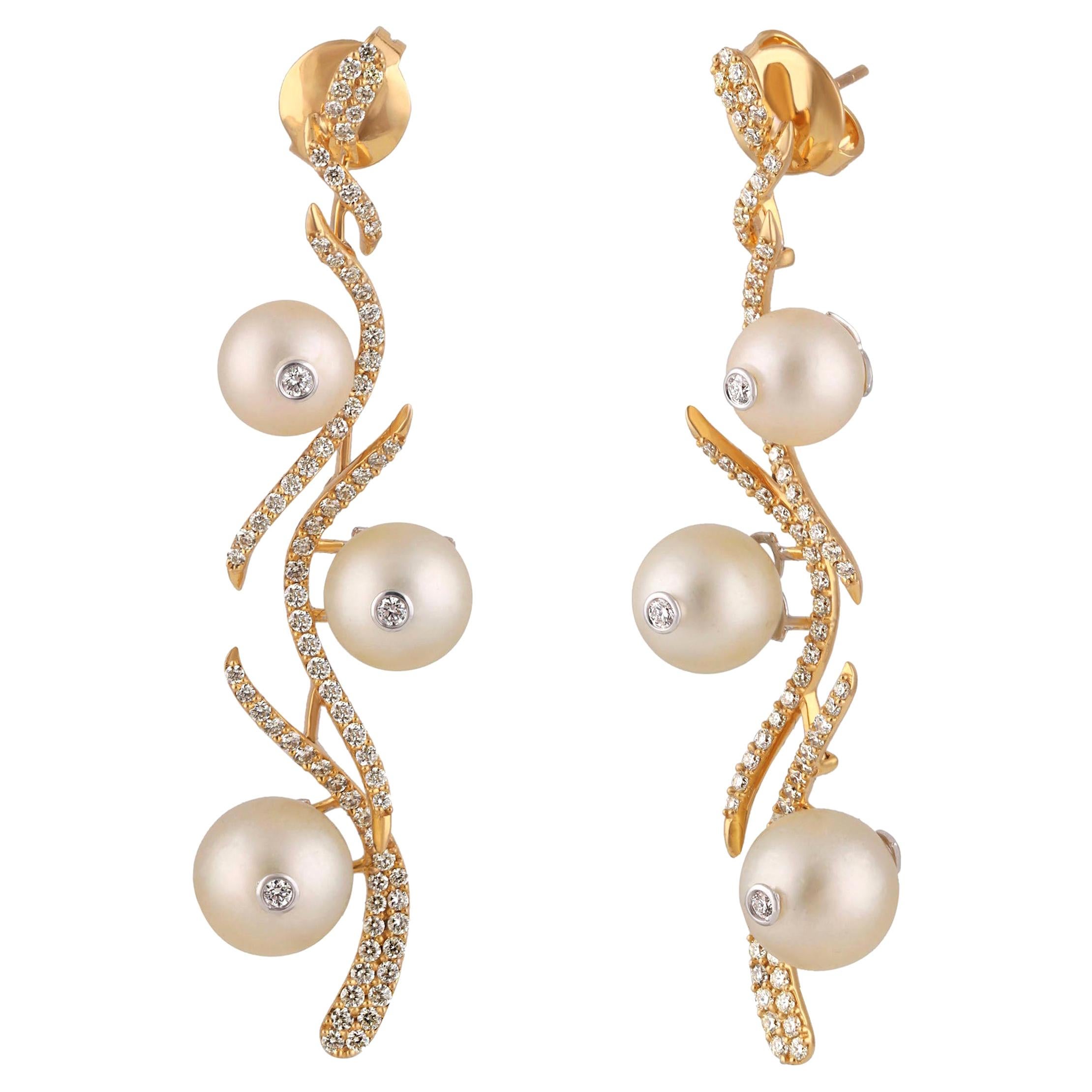 Studio Rêves Boucles d'oreilles cloutées en or 18 carats avec perles et diamants