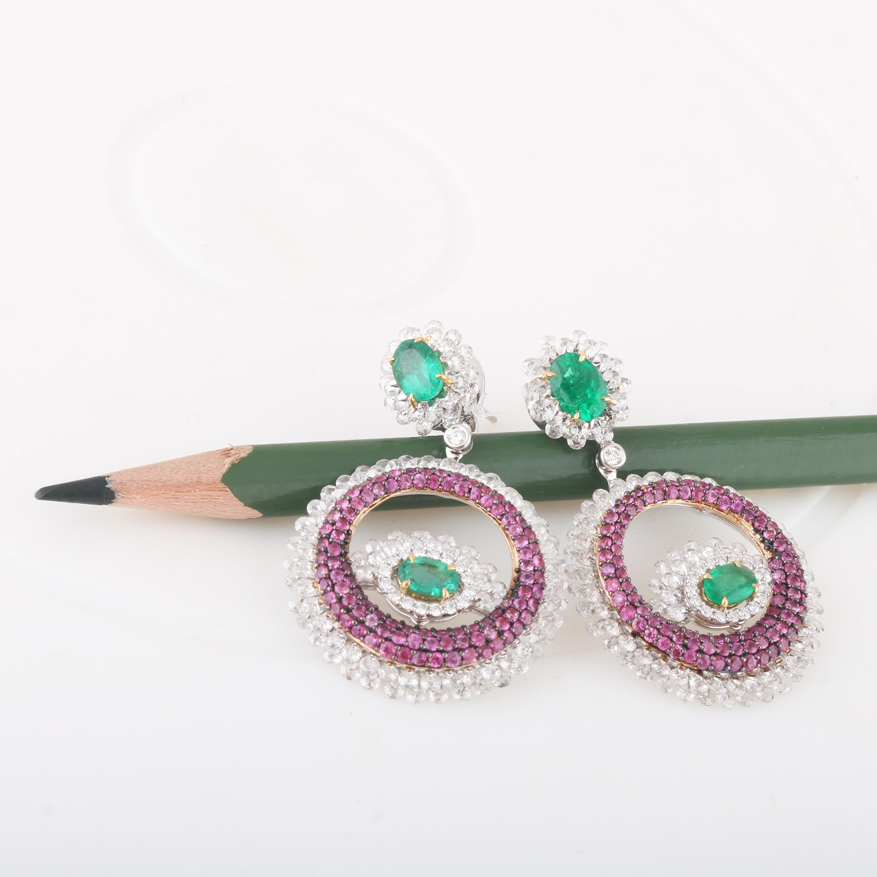 Studio Rêves Pink Sapphire and Emerald Diamond Dangling Earrings in 18K Gold In New Condition For Sale In Mumbai, Maharashtra