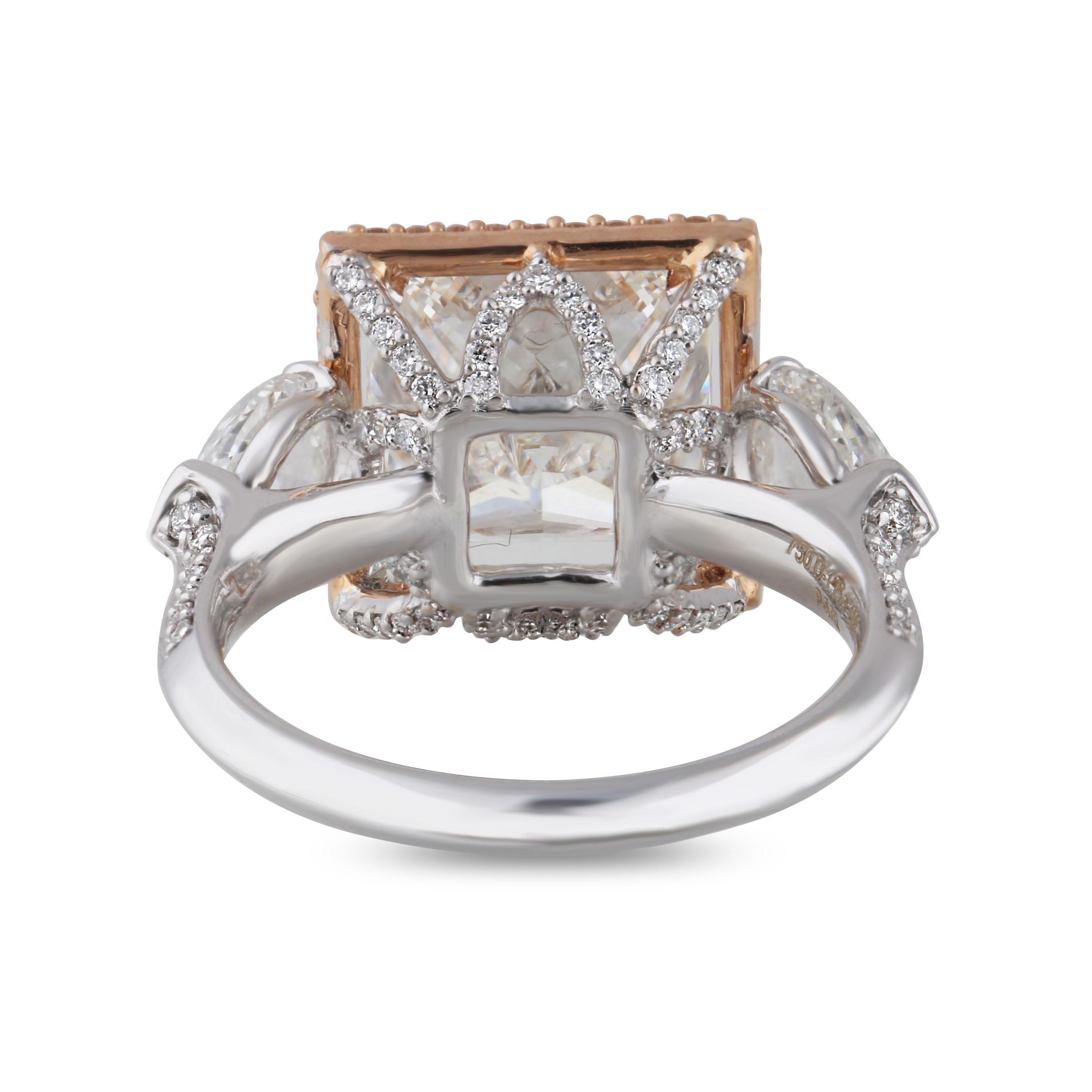 Studio Rêves Princess Diamond Ring in 18 Karat Gold For Sale 3