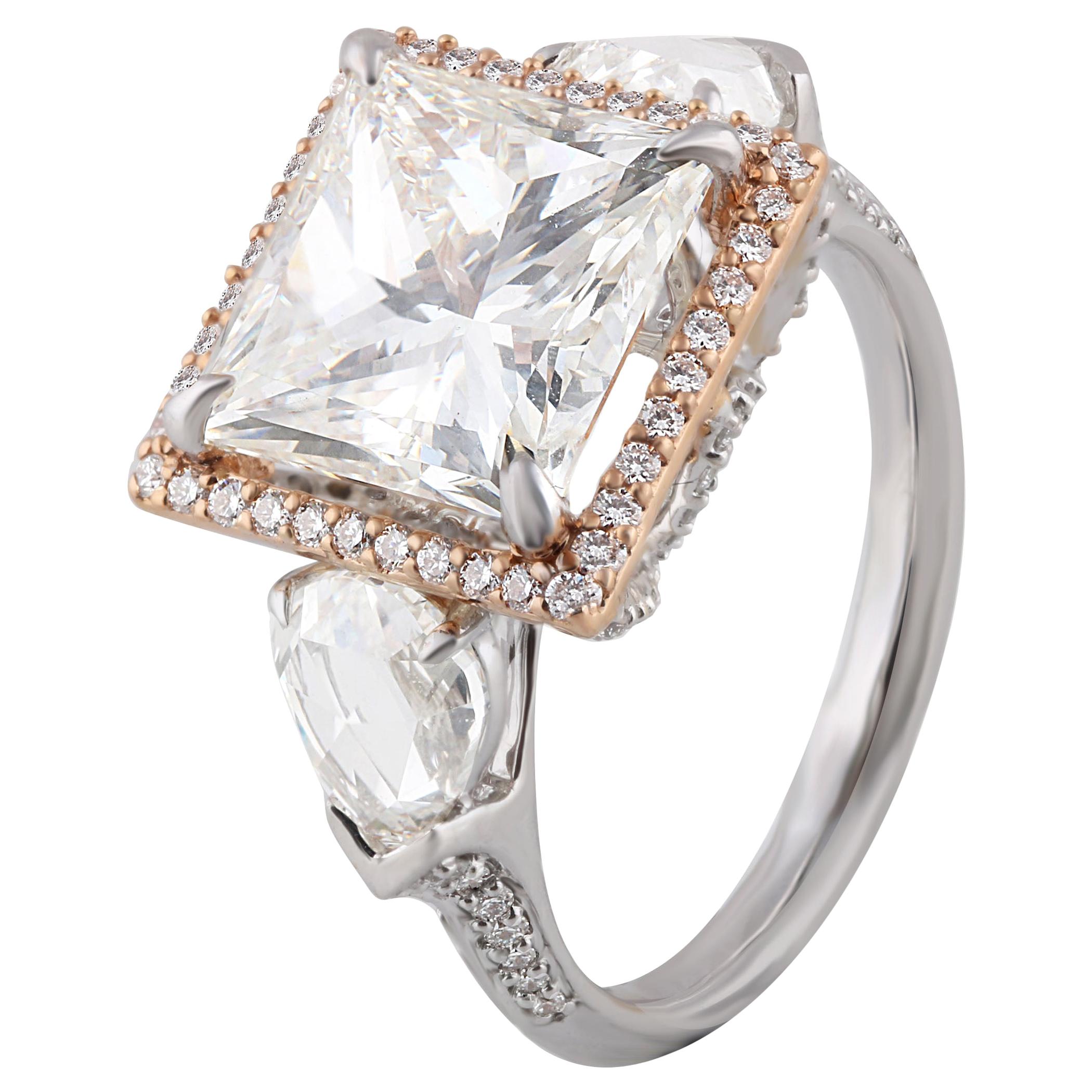 Studio Rêves Princess Diamond Ring in 18 Karat Gold For Sale