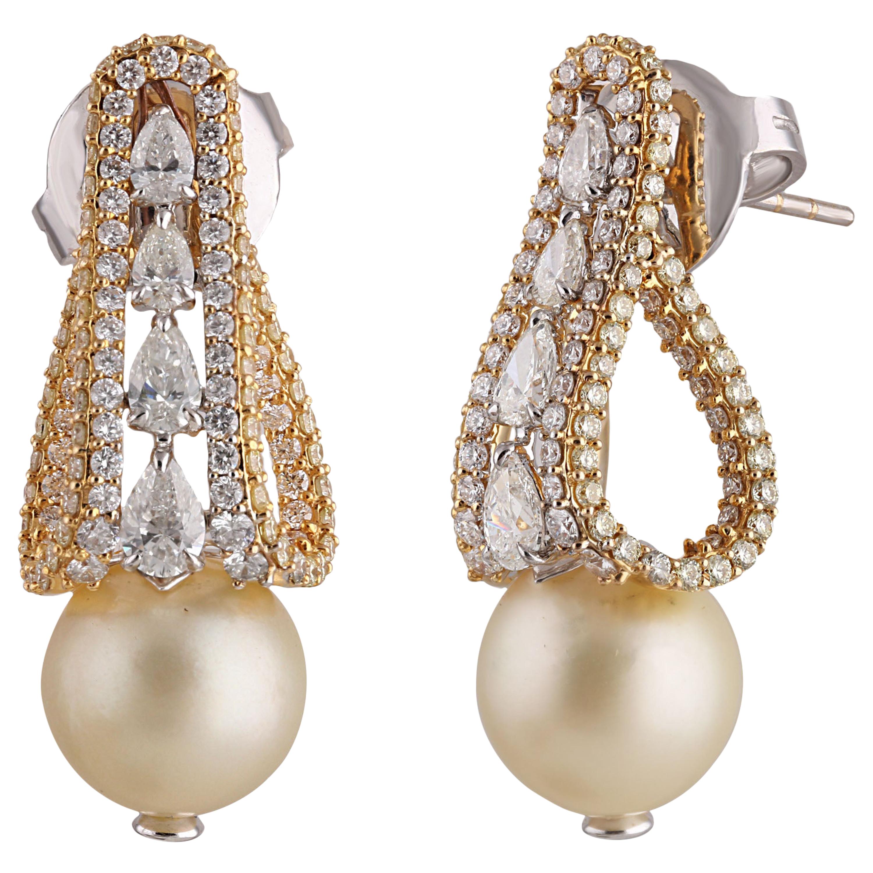 Studio Rêves Ribbon Fold Diamond and South Sea Pearls Stud Earrings in 18K Gold For Sale