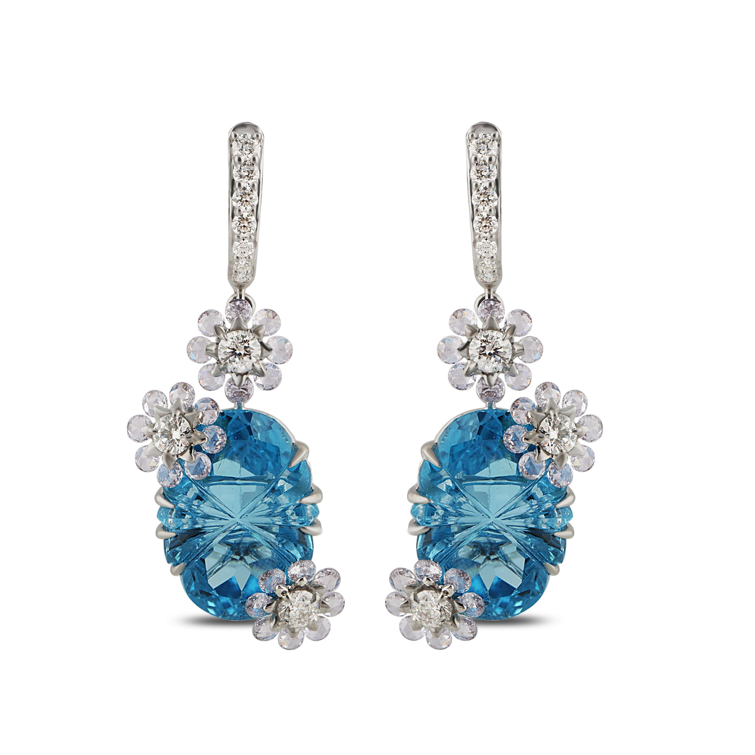 Studio Rêves Rose Cut and Carved Blue Topaz Floral Dangling Earrings in 18K Gold In New Condition For Sale In Mumbai, Maharashtra