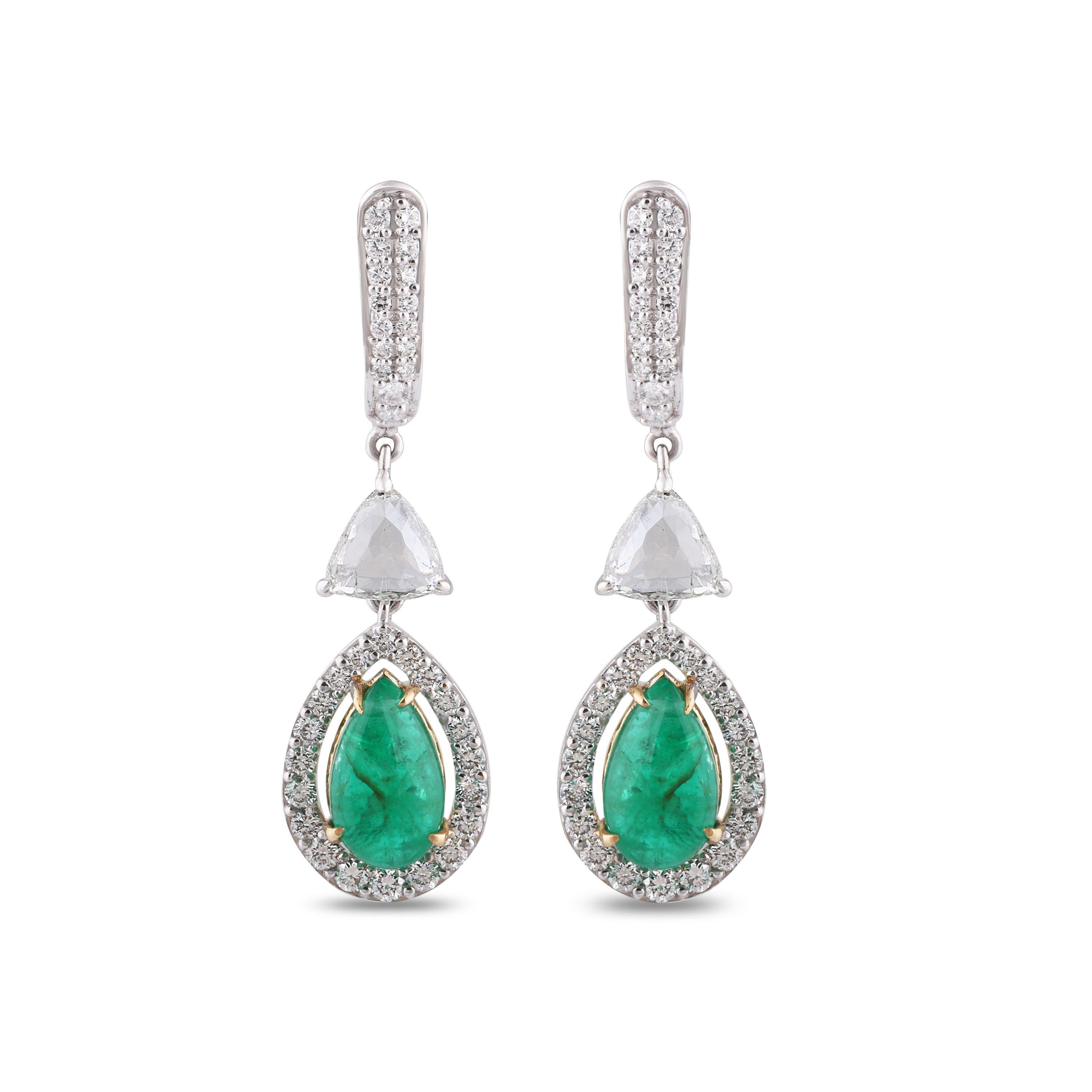 Women's Studio Rêves Rose Cut and Emerald Dangling Earrings in 18 Karat Gold For Sale