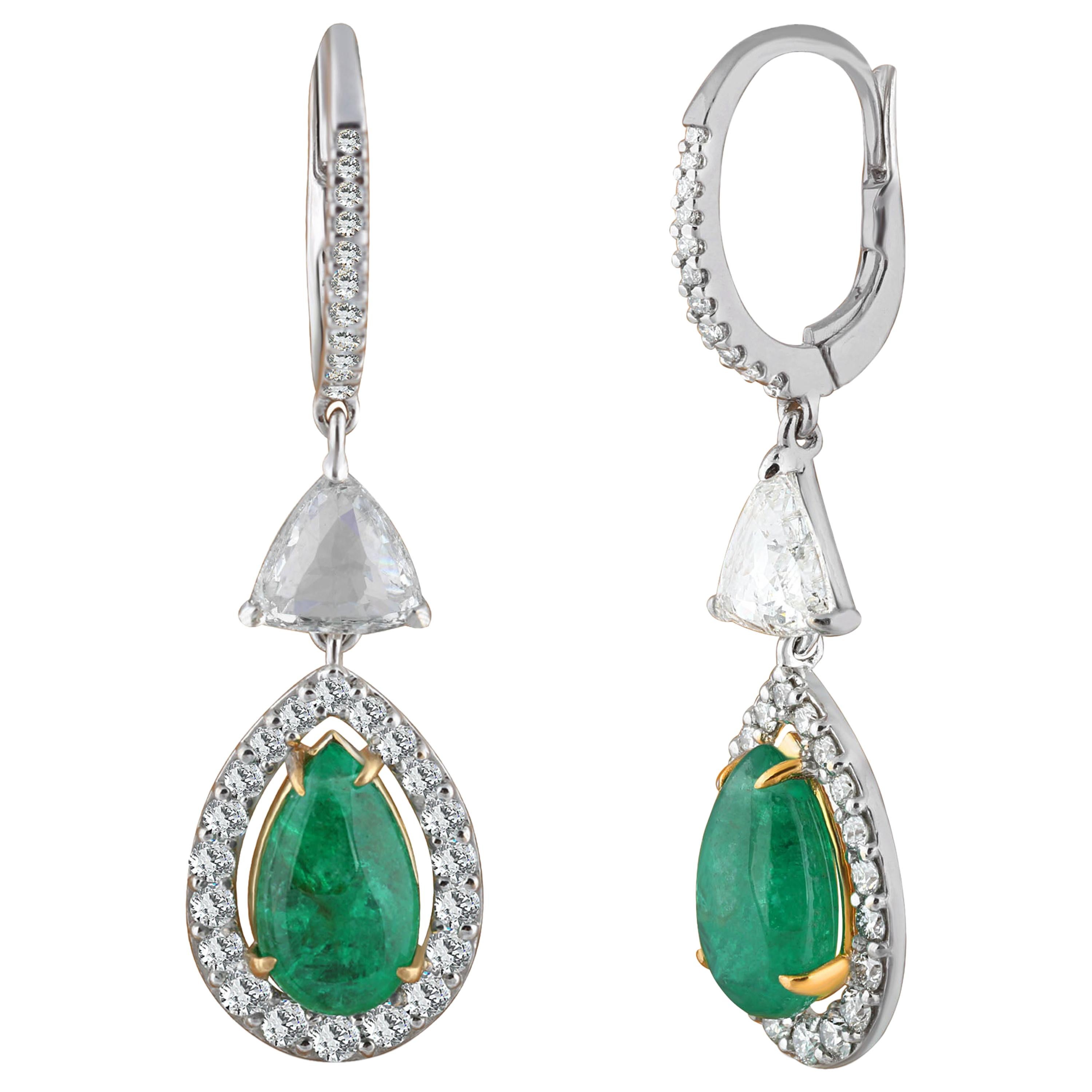 Studio Rêves Rose Cut and Emerald Dangling Earrings in 18 Karat Gold For Sale 1