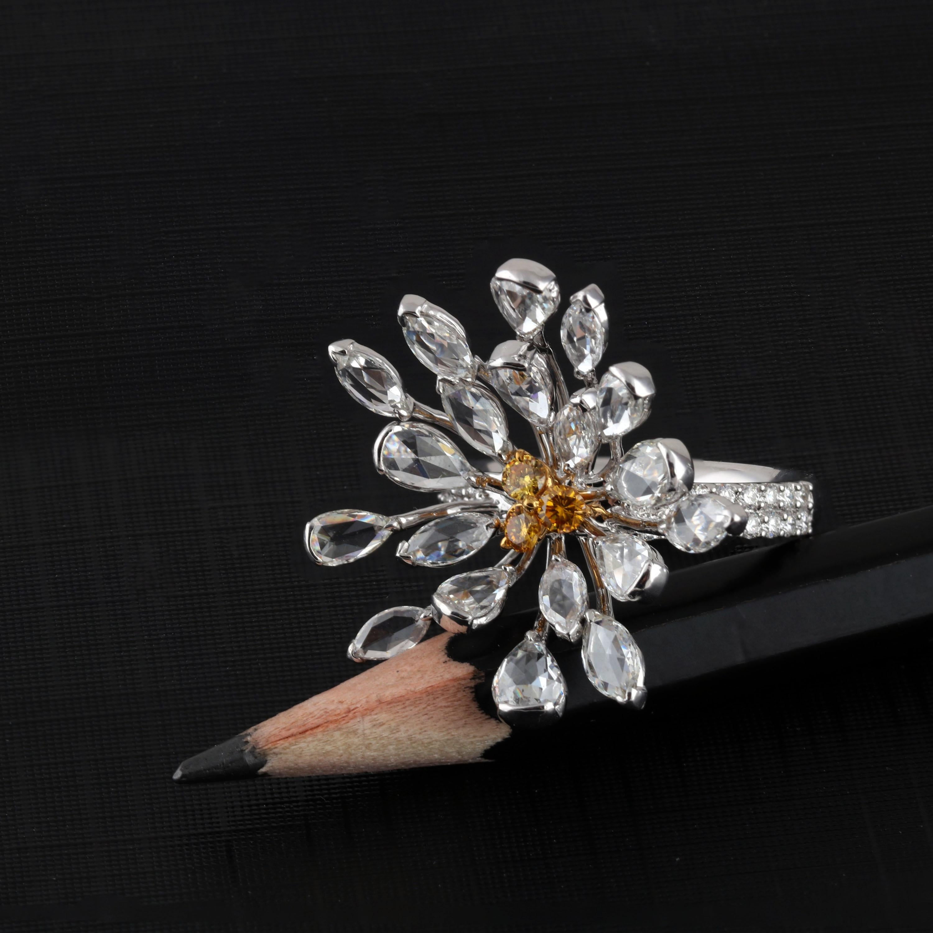 Rose Cut Studio Rêves Flared Daisy Yellow and White Diamonds Cocktail Ring in 18K Gold For Sale