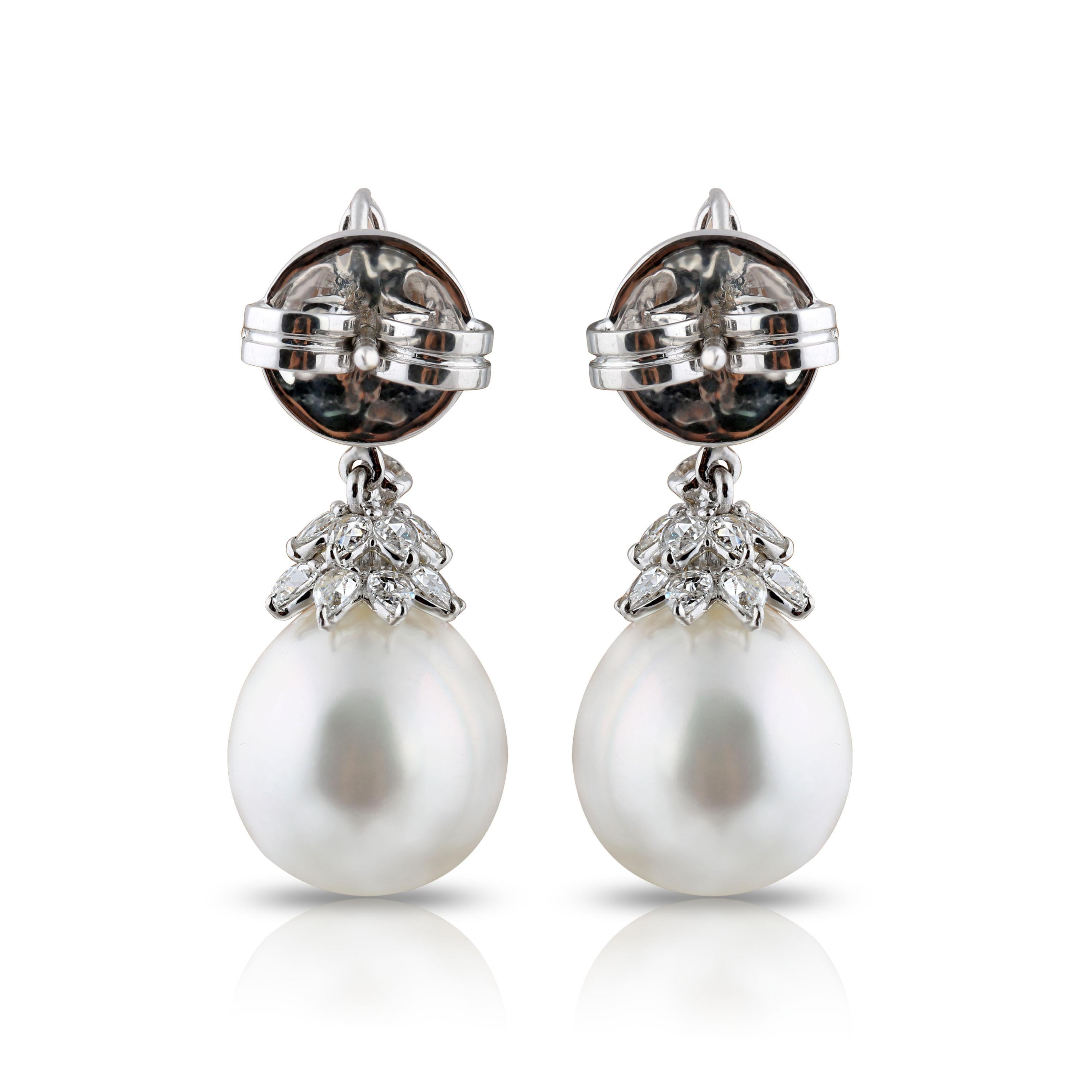 Studio Rêves Rose Cut Diamonds and South Sea Pearls Earrings in 18 Karat Gold In New Condition In Mumbai, Maharashtra