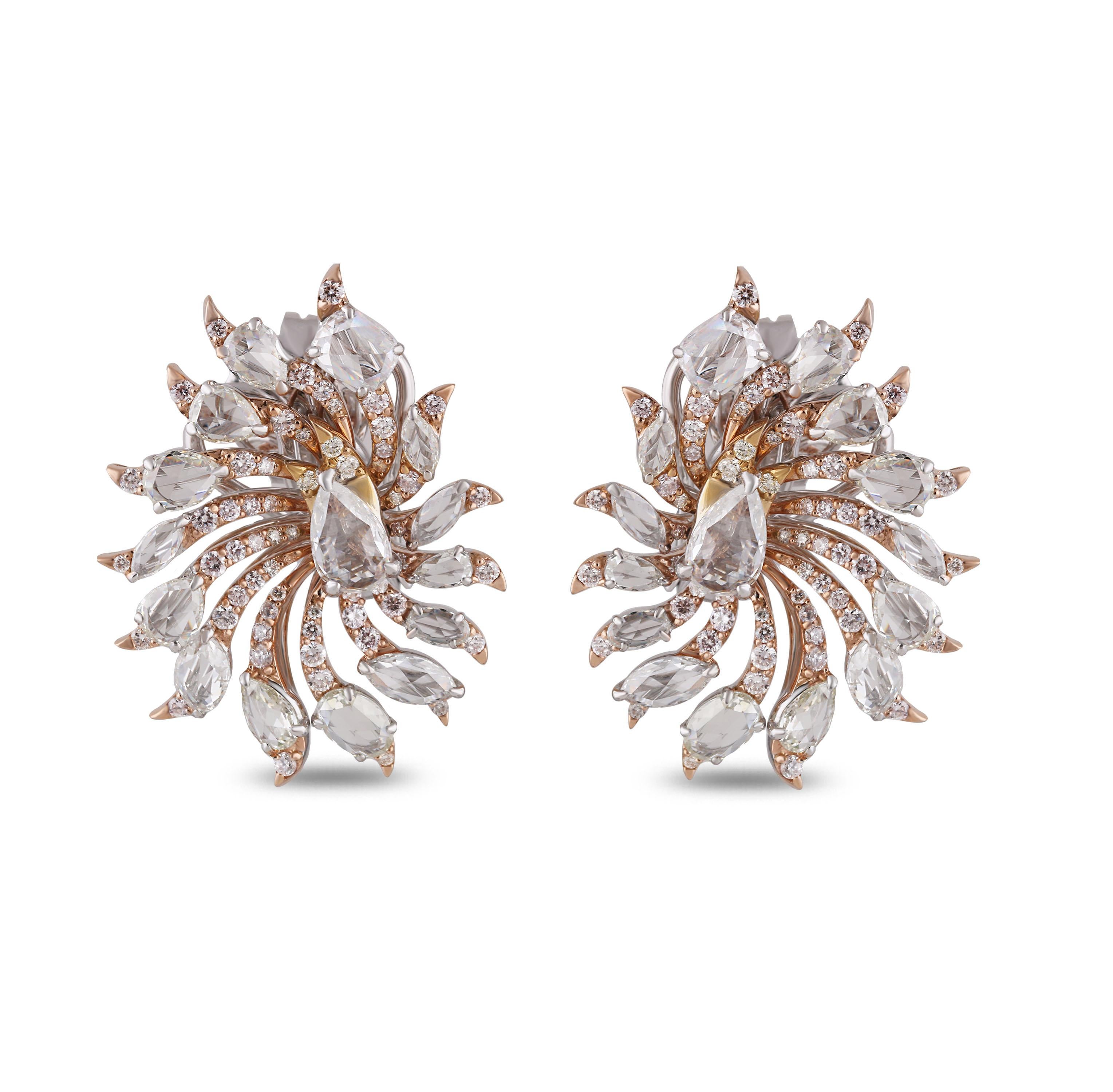 Women's Studio Rêves Rosecut Floret Stud Earrings in 18 Karat Gold For Sale