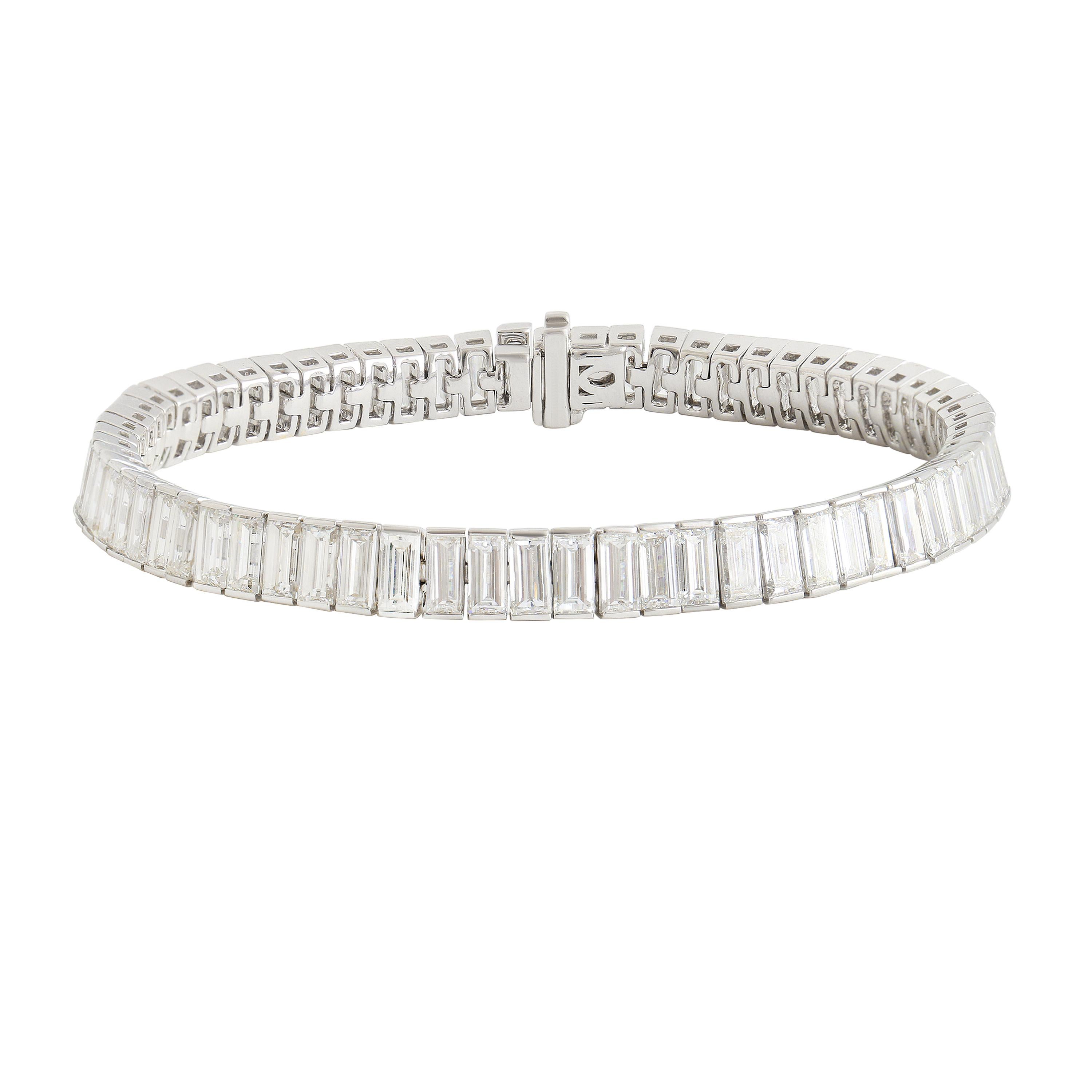 Studio Rêves Sleek Illumina Baguette Tennis Bracelet in 18K White Gold