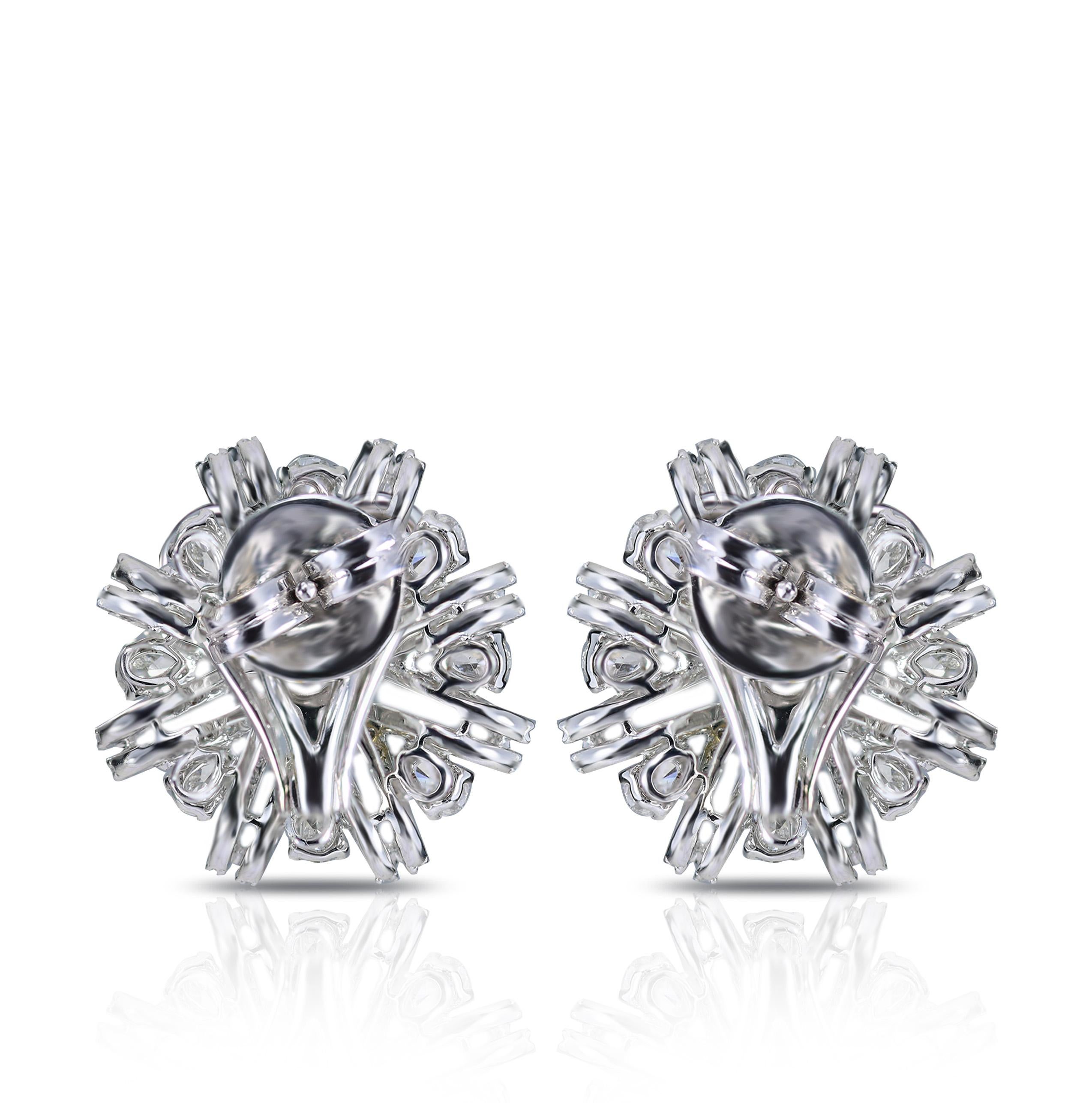 Pear Cut Studio Rêves Snowflakes Stud Earrings in 18 Karat White Gold and Diamonds For Sale