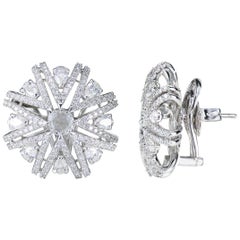 Studio Rêves Snowflakes Stud Earrings in 18 Karat White Gold and Diamonds