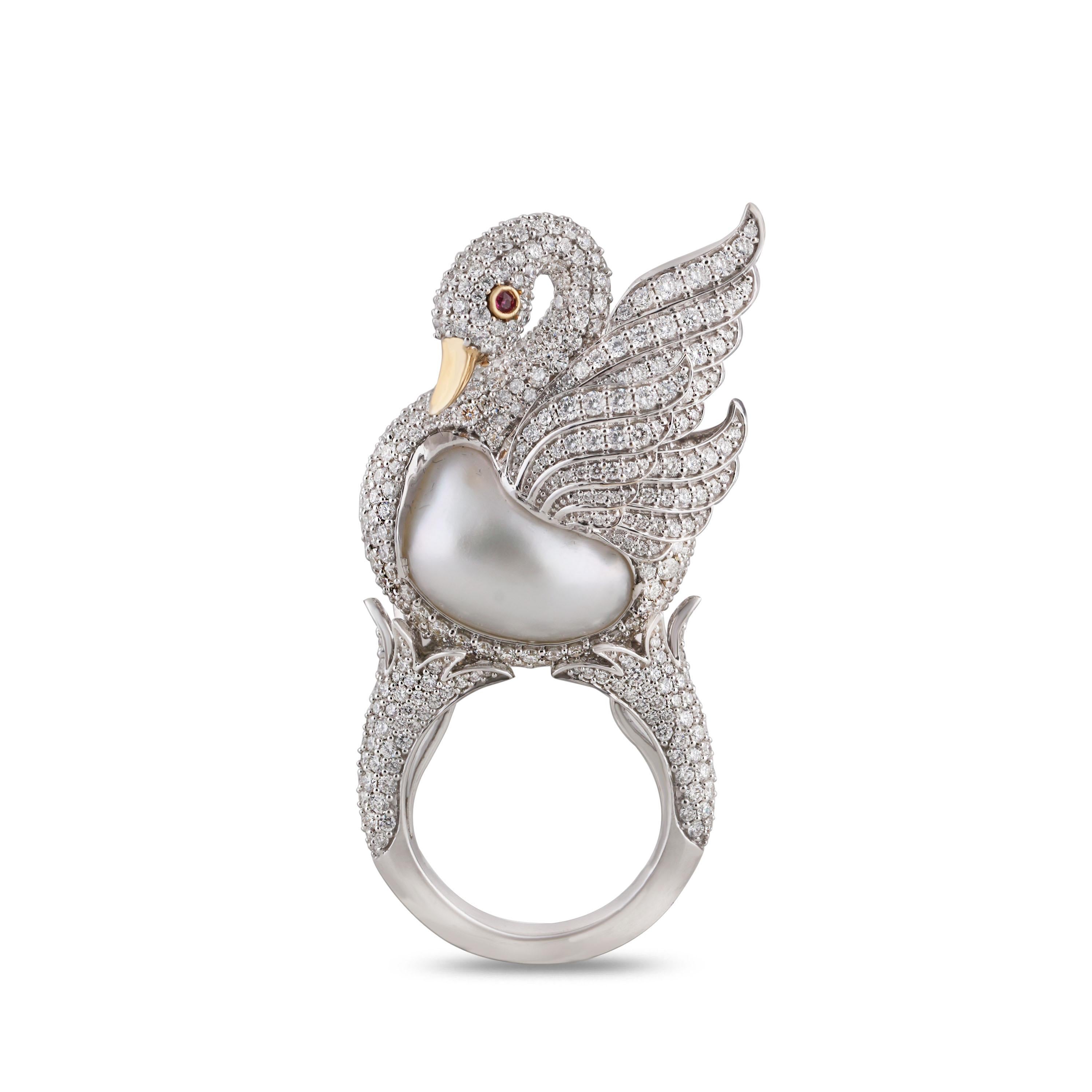 Women's Studio Rêves Swan Cocktail Ring in 18 Karat Gold with Diamonds and Pearl For Sale