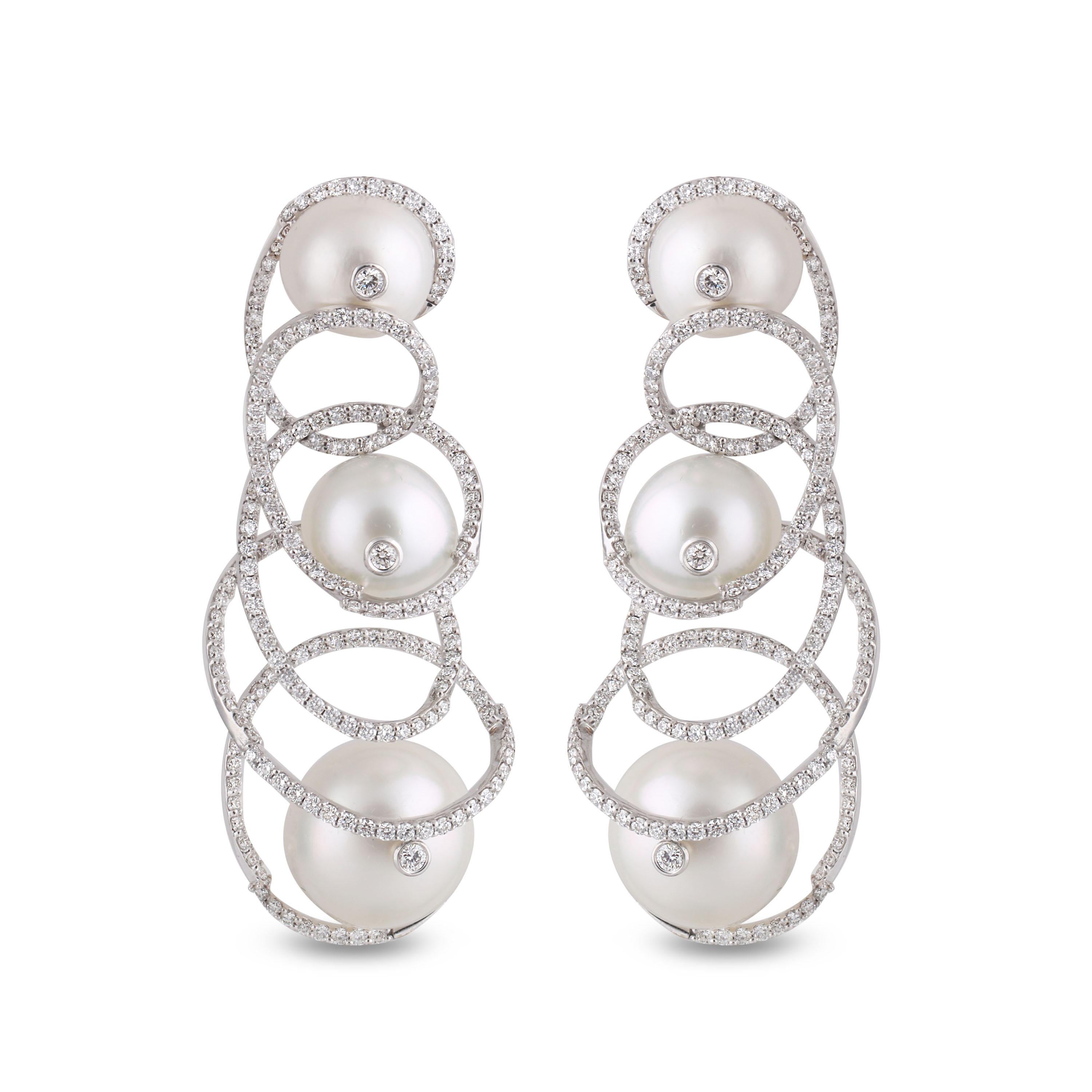 Round Cut Studio Rêves Swirl Diamond and Pearl Dangling Earrings in 18 Karat White Gold For Sale