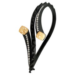 Studio Rêves "Symphony" Cushion Diamond in 18K Gold and Titanium Bracelet