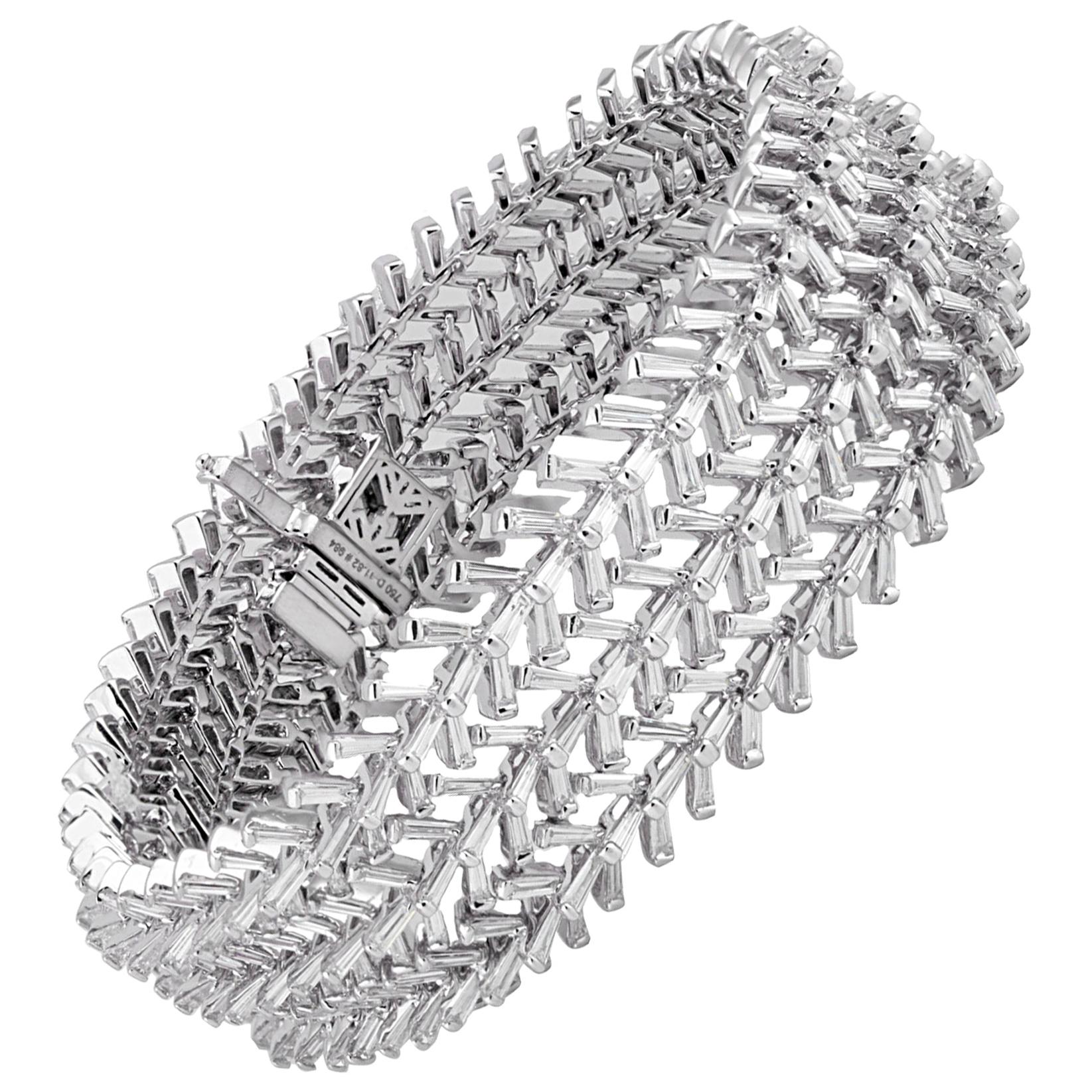 Studio Rêves Taper Baguette Diamond Tennis Bracelet in 18 Karat White Gold For Sale