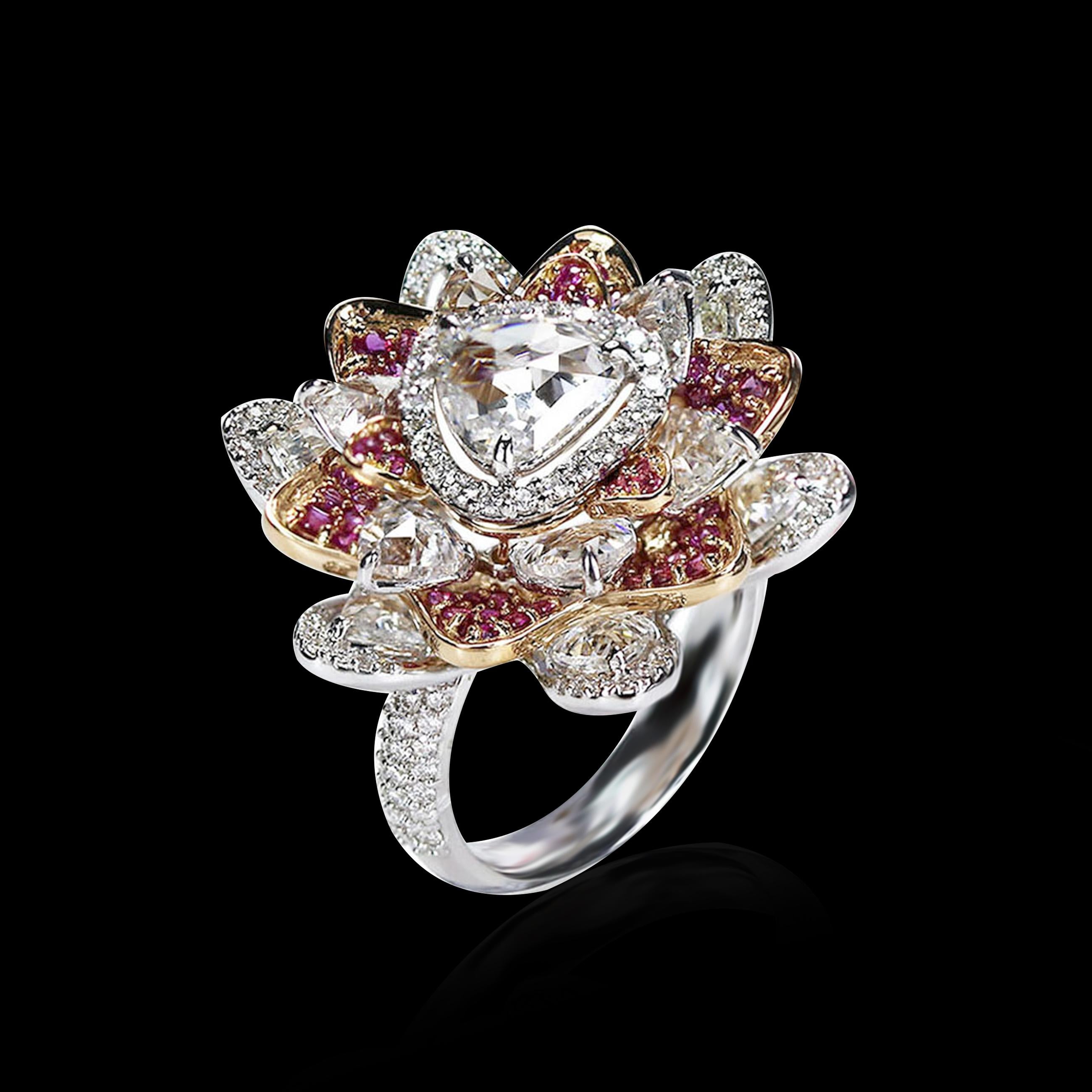 Studio Rêves Trillion Rose Cut Diamonds and Pink Sapphire Ring in 18 Karat Gold For Sale 3