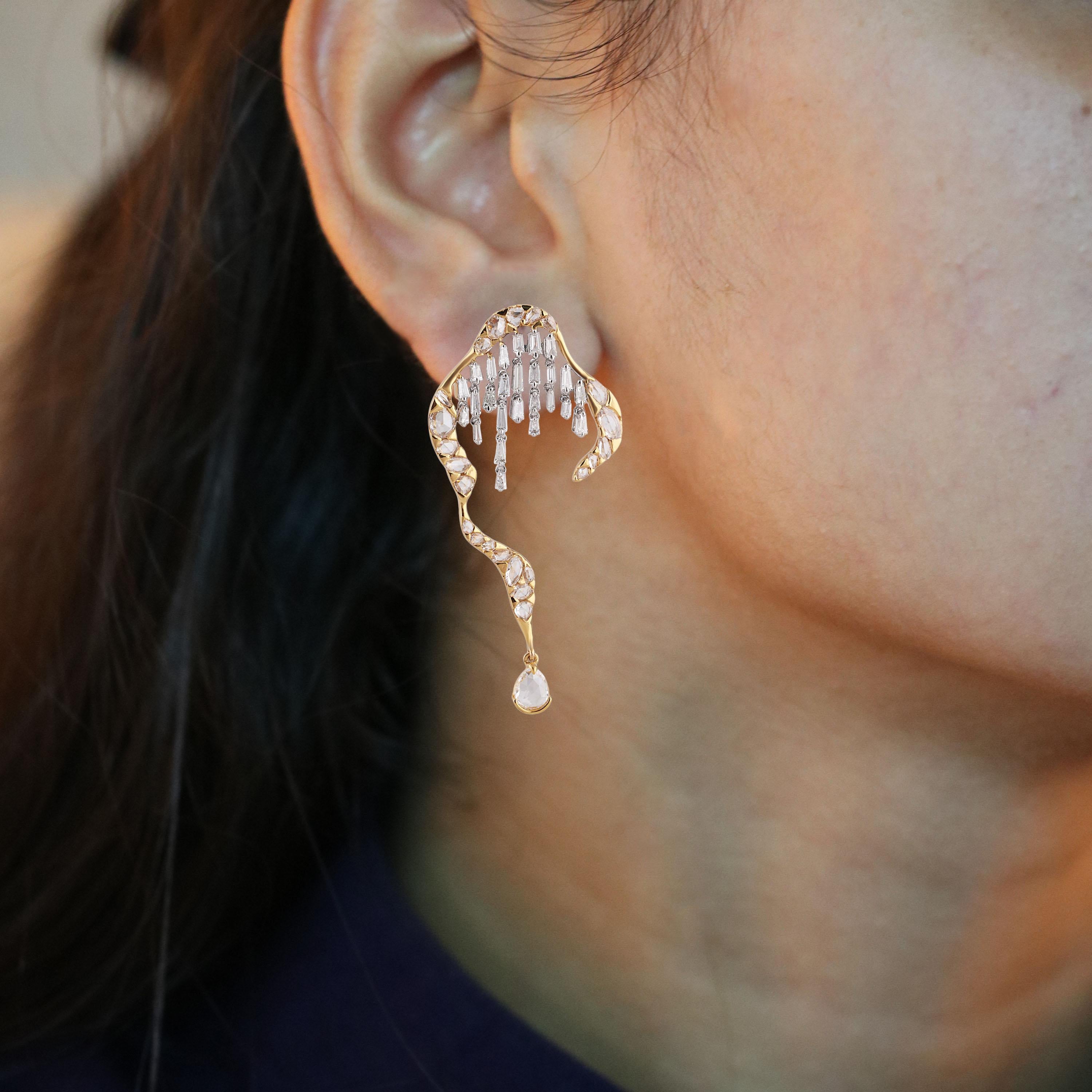Contemporary Studio Rêves Waterfall Rosecut Diamond Earrings in 18 Karat Gold For Sale