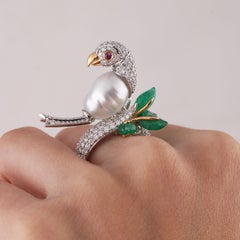 Studio Rêves White Ring-Neck Parrot Cocktail Ring in 18 Karat Gold