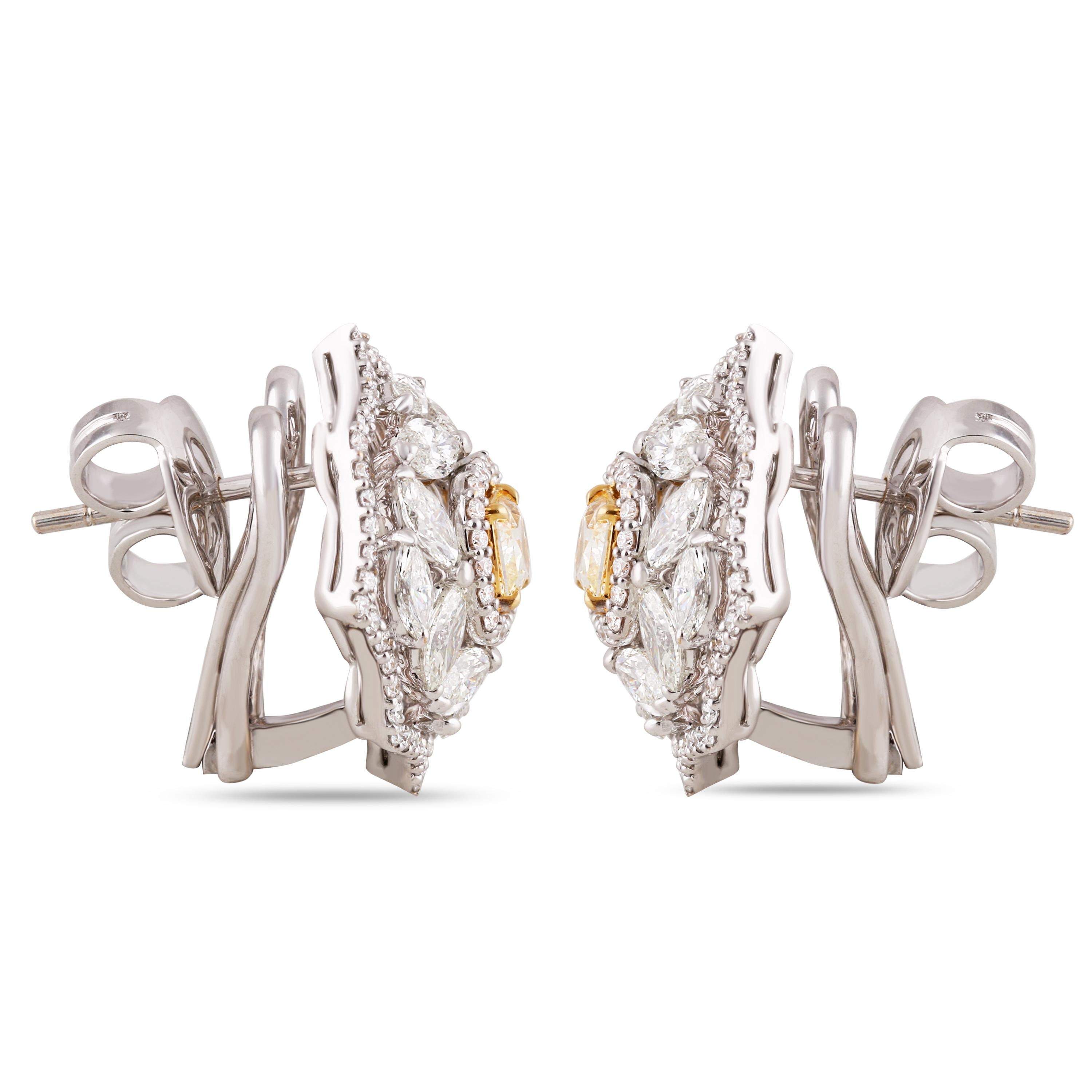Studio Rêves Yellow Cushion Diamonds and White Diamonds Earrings in 18K Gold For Sale 1