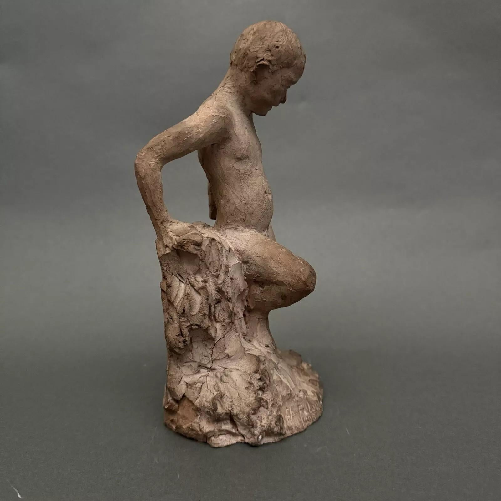 Français Studio sculpture by Charles Filleul – Young man in terracotta. en vente