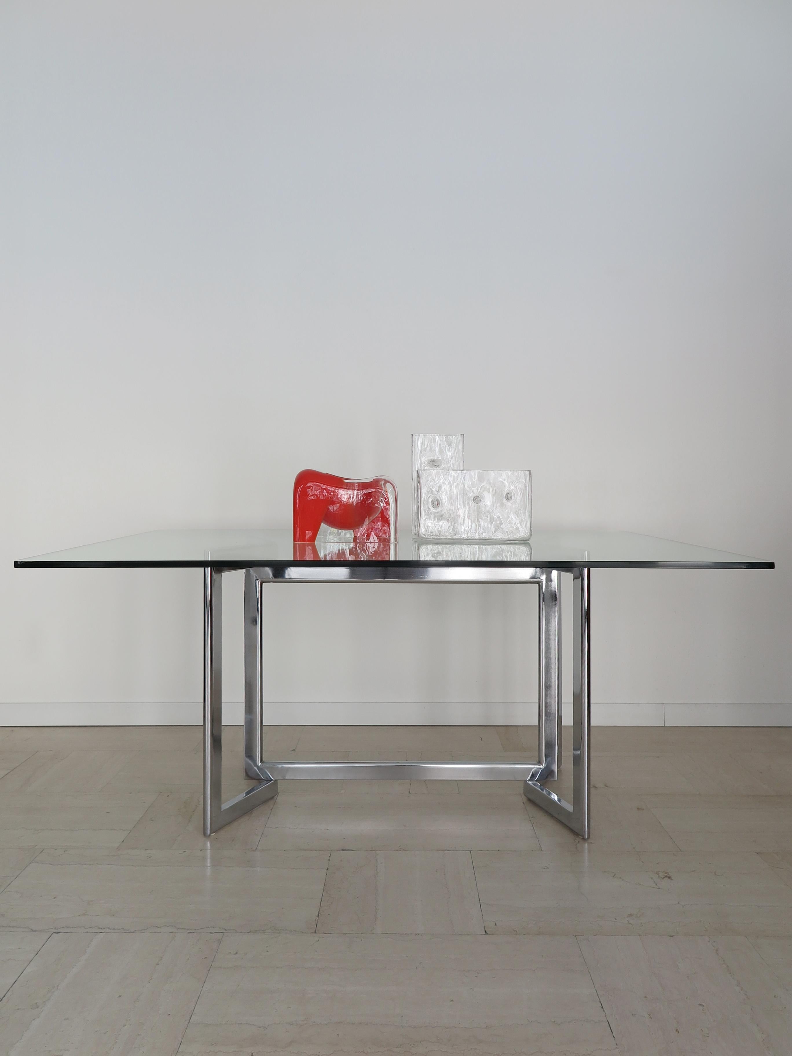 Italian midcentury nodern design dining table “Davide “ model designed by Studio Simon and produced by Simon Gavina with partially foldable chrome-plated steel frame and clear glass top, production Italy 1970s

Bibliography:
Fondazione Scientifica