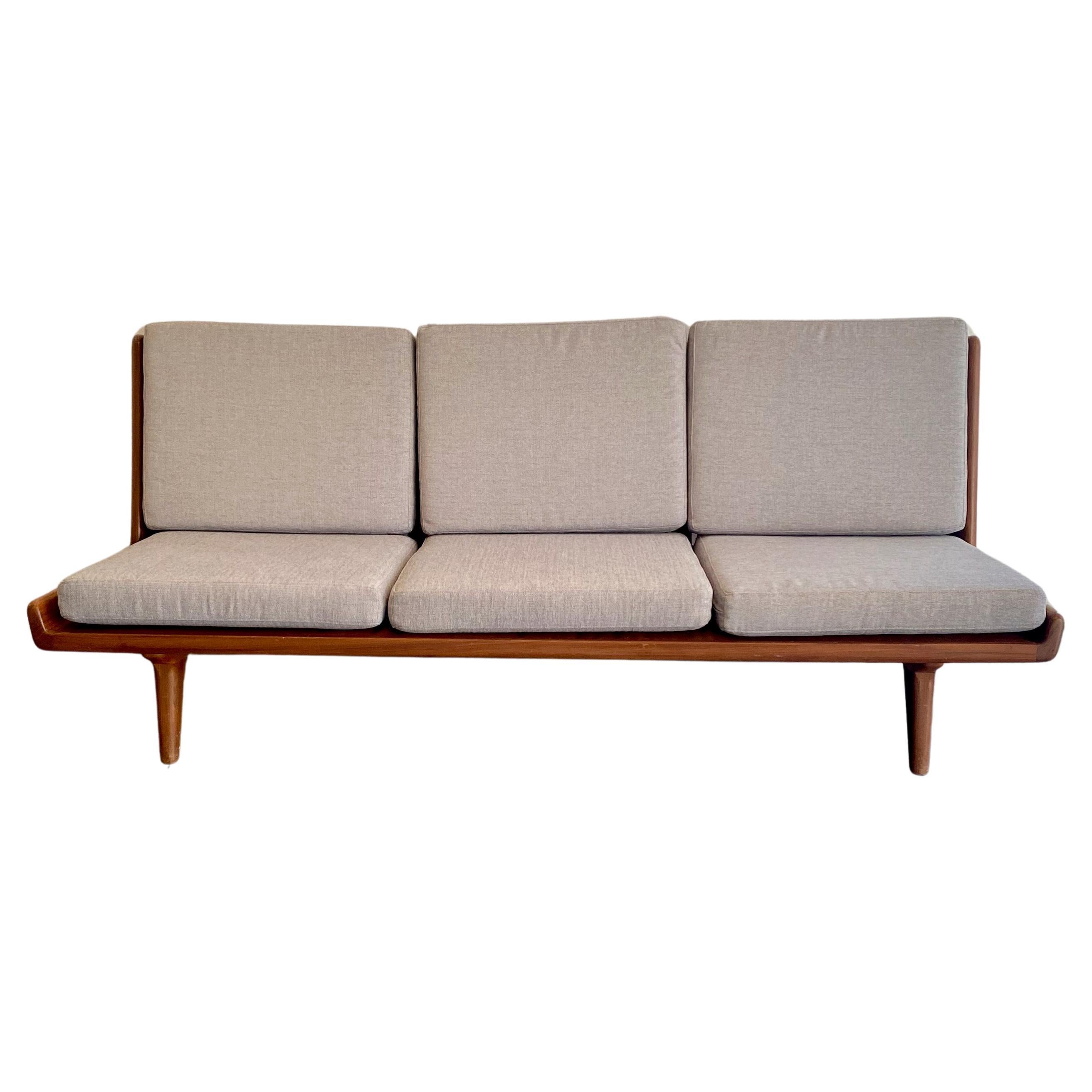 Scandinavian Modern Studio sofa by Carl Gustaf Hiort af Ornäs For Sale