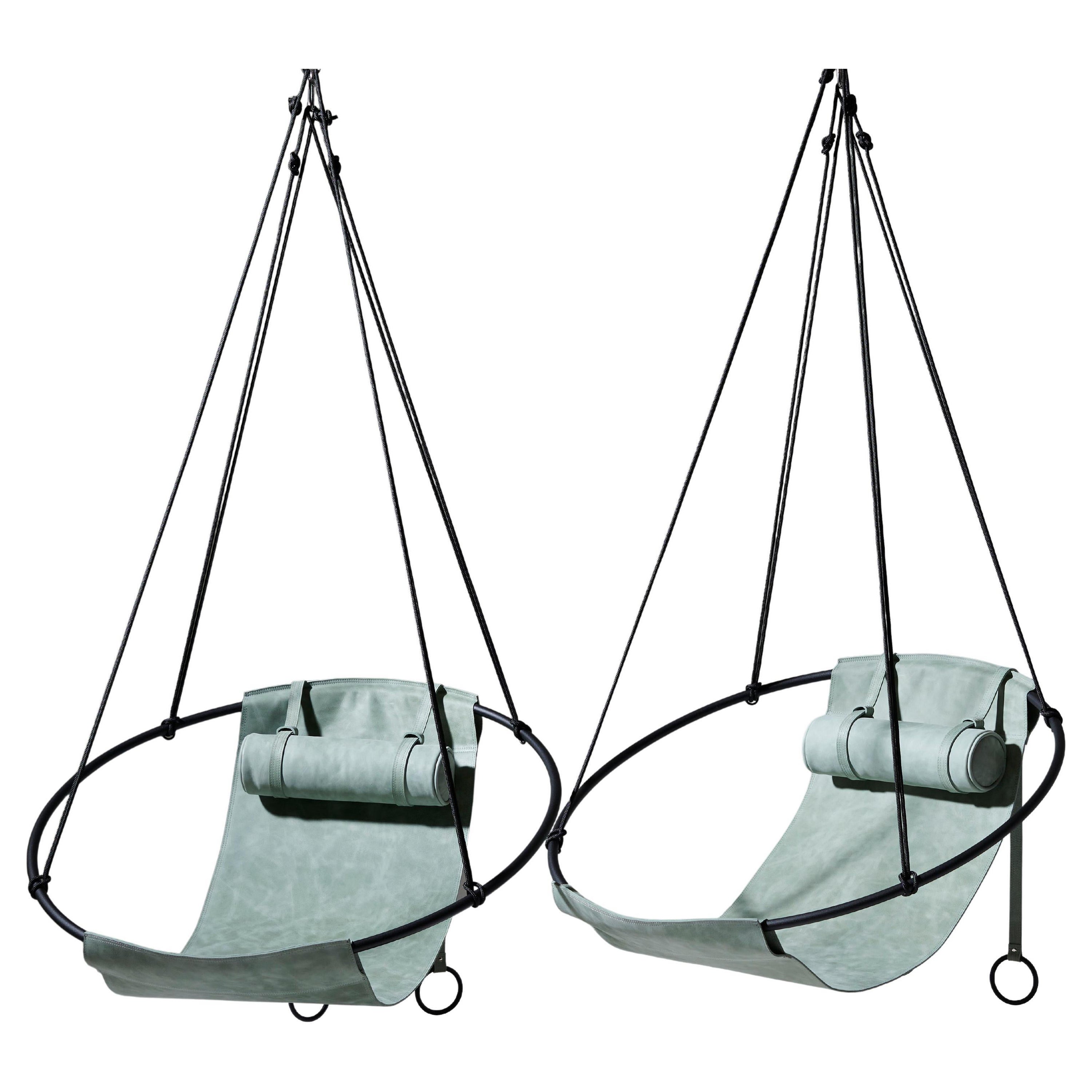 Studio Stirling Twin Deal: Weiches Leder-Sling, Sonderausgabe, kostenloser Versand im Angebot