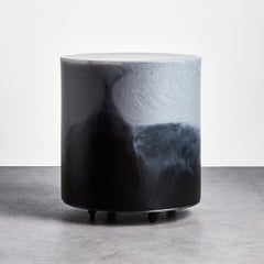 Studio A Tavolino rotondo capo robusto - Resina di marmo grigio morbido e carbone