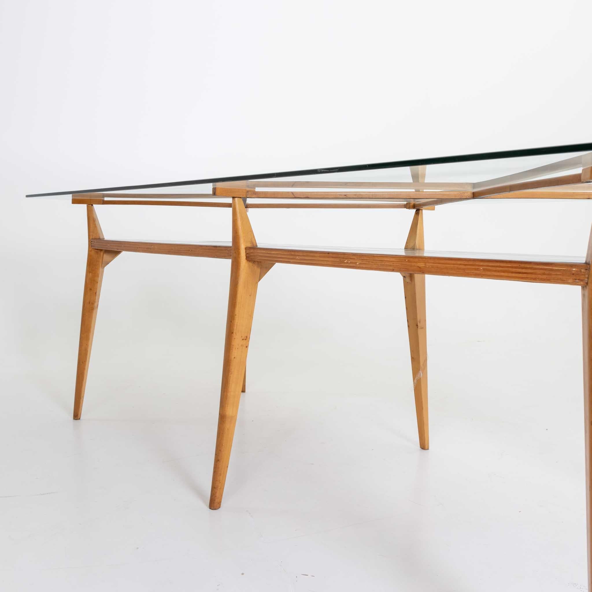 Studio-Tisch, entworfen von Vittorio Armellini, Italien, Mitte des 20. Jahrhunderts (Holz) im Angebot