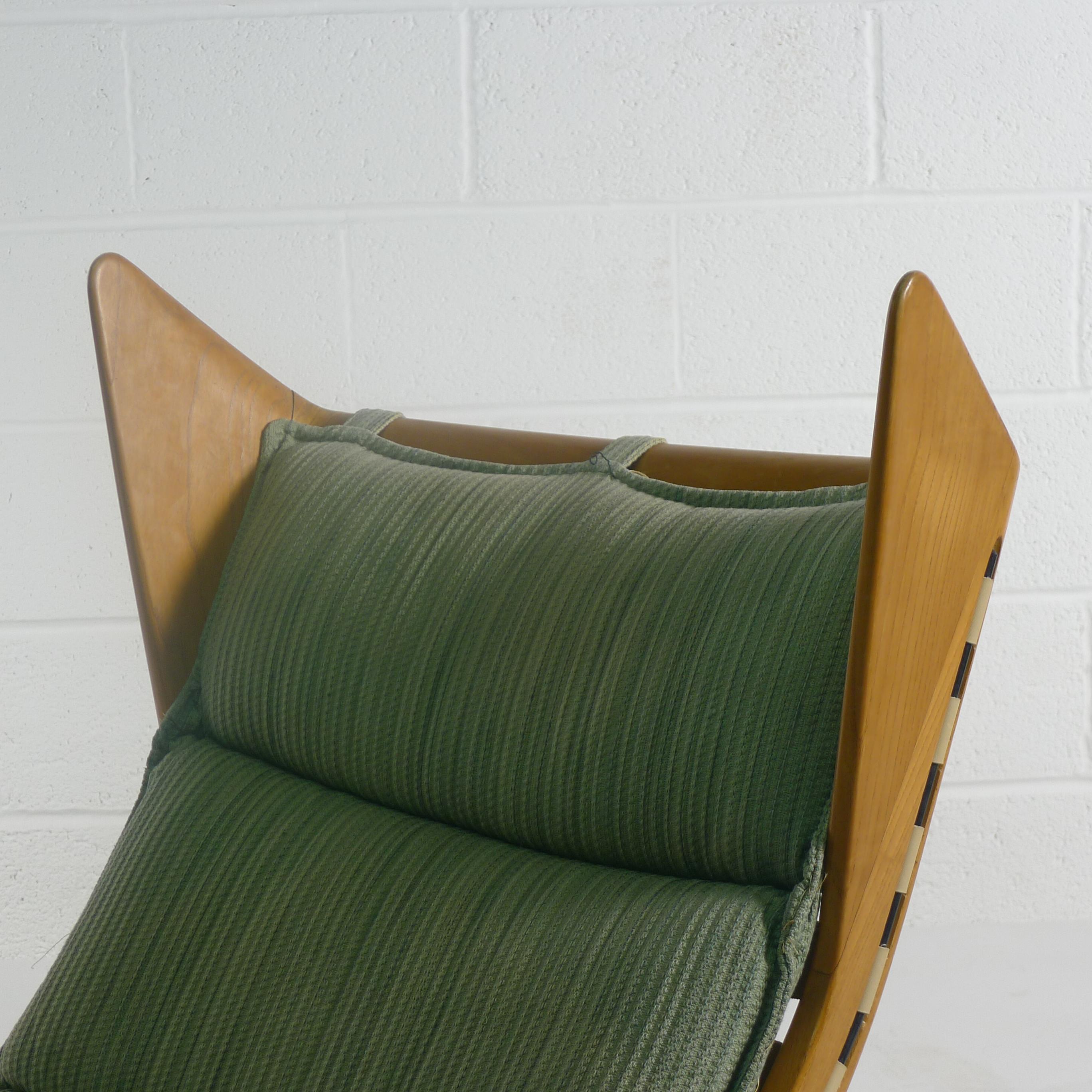 Studio Technica Cassina, Rocking Chair Model 572, circa 1955 In Good Condition In Wargrave, Berkshire