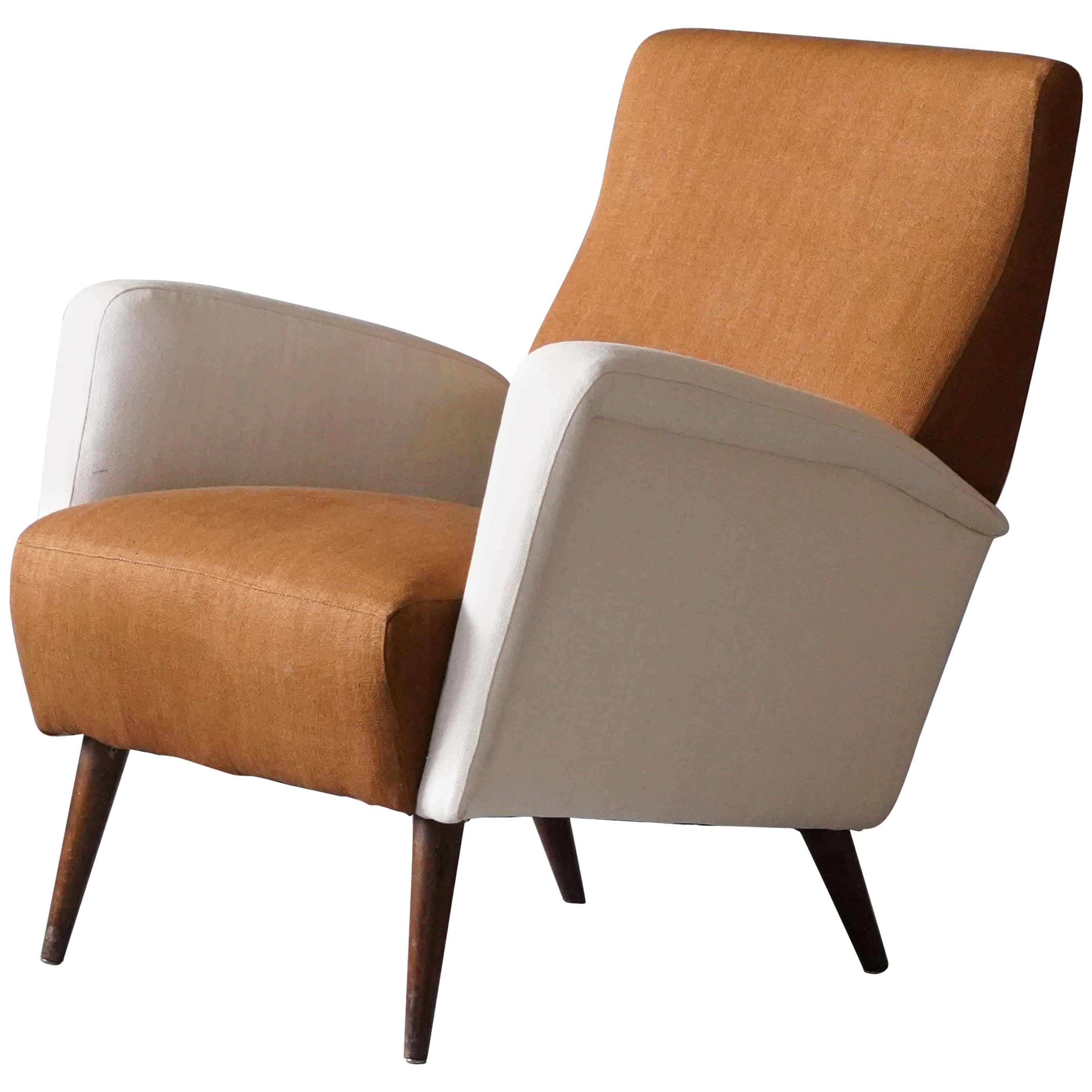 Studio Tecnico Cassina, Lounge Chair, Walnut, Fabric, Italy, 1950s