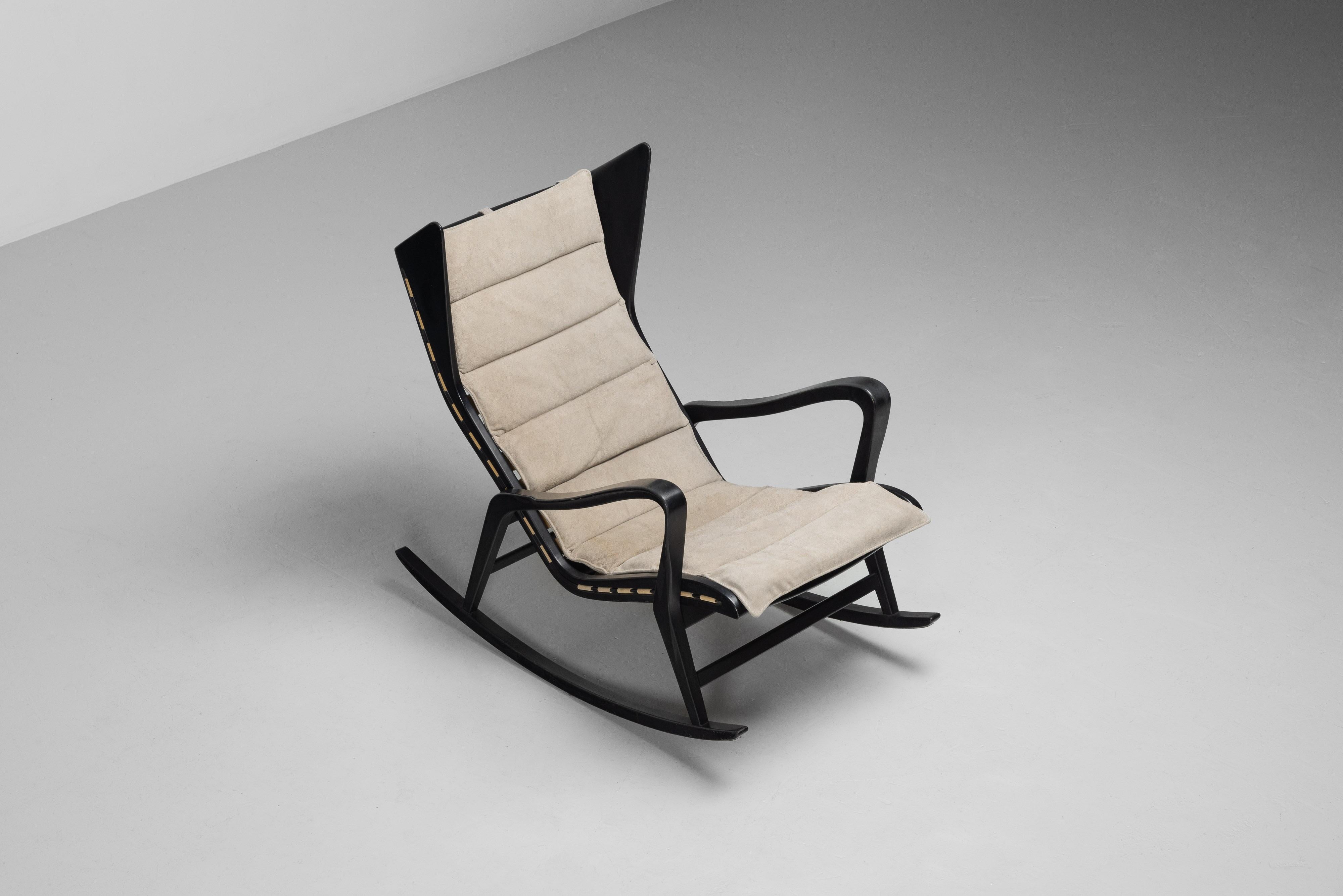 Studio Tecnico Cassina Schaukelstuhl hergestellt in Italien 1955 im Angebot 1