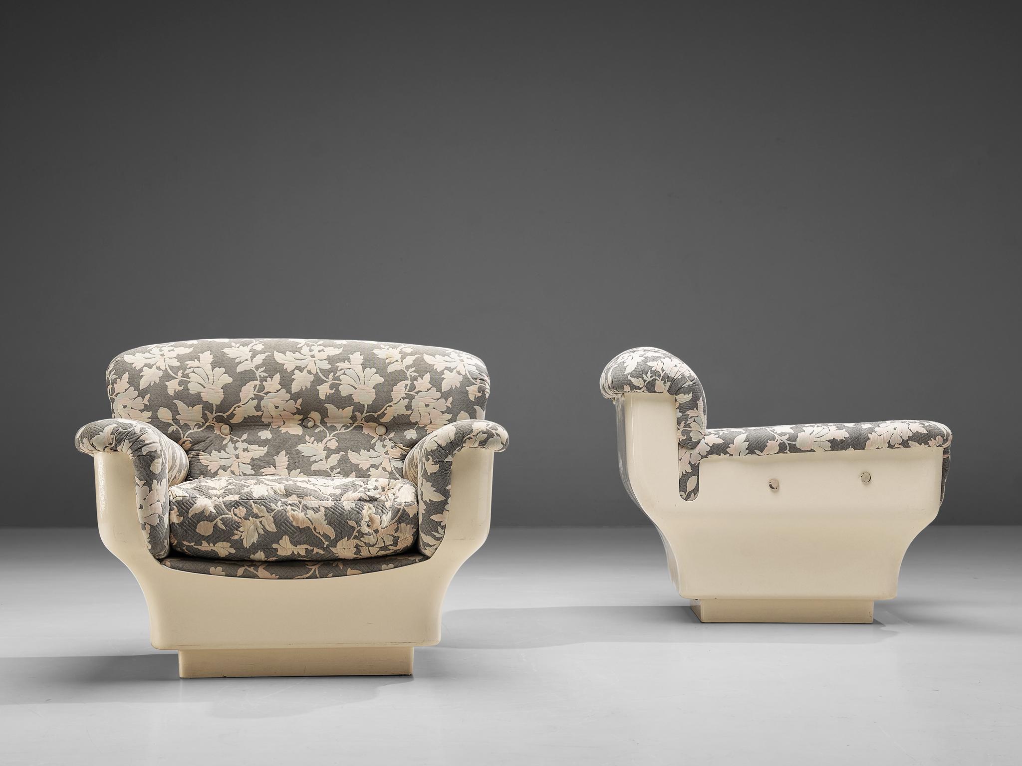 Studio Tecnico for Mobilquattro Lounge Chairs in Floral Upholstery In Good Condition In Waalwijk, NL