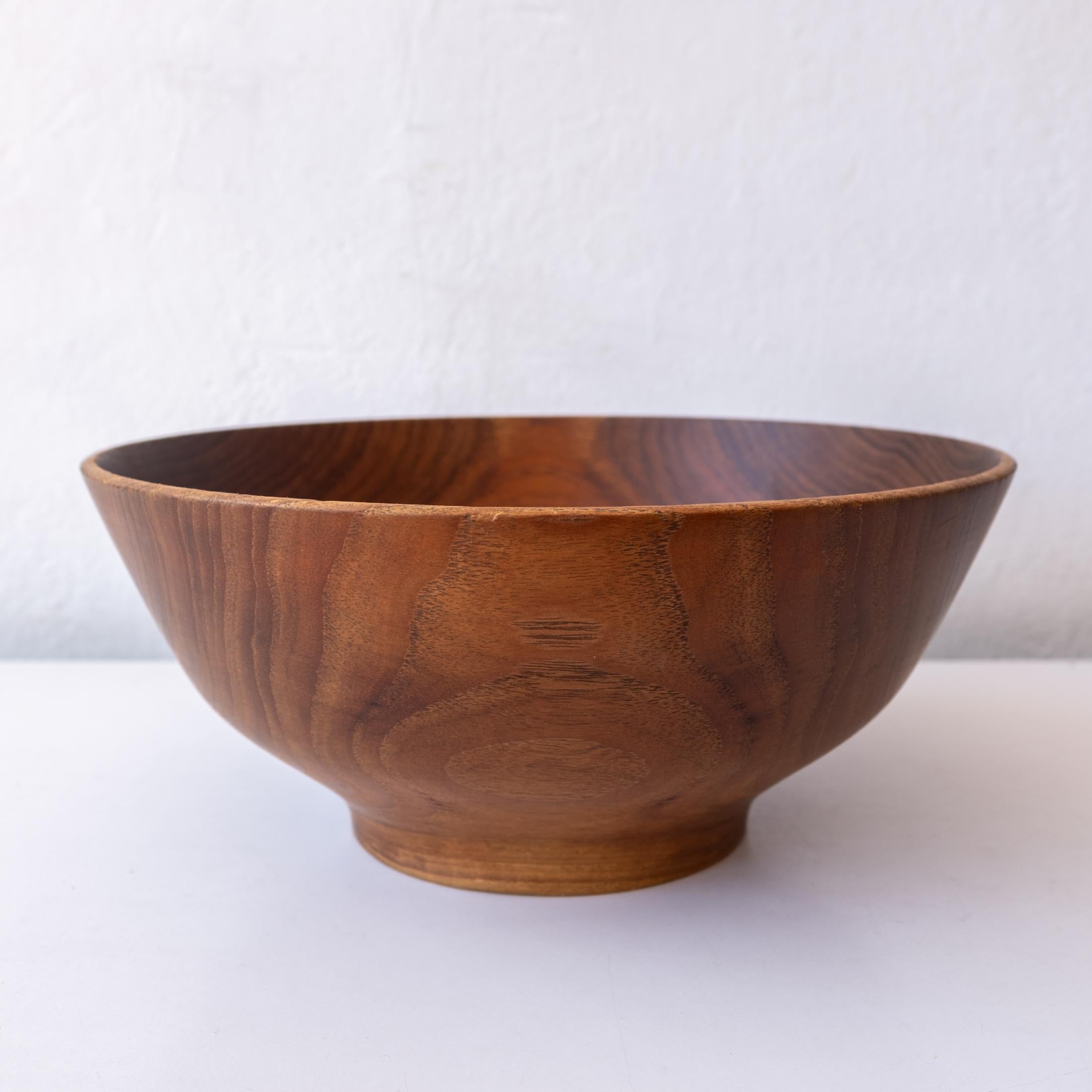 Studio Turned Teak Footed Bowl by Bob Stocksdale In Good Condition For Sale In San Diego, CA