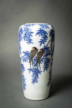 Studio Vase of Willow Tree and Swallows, by Makuzu Kozan (1842 -1916)