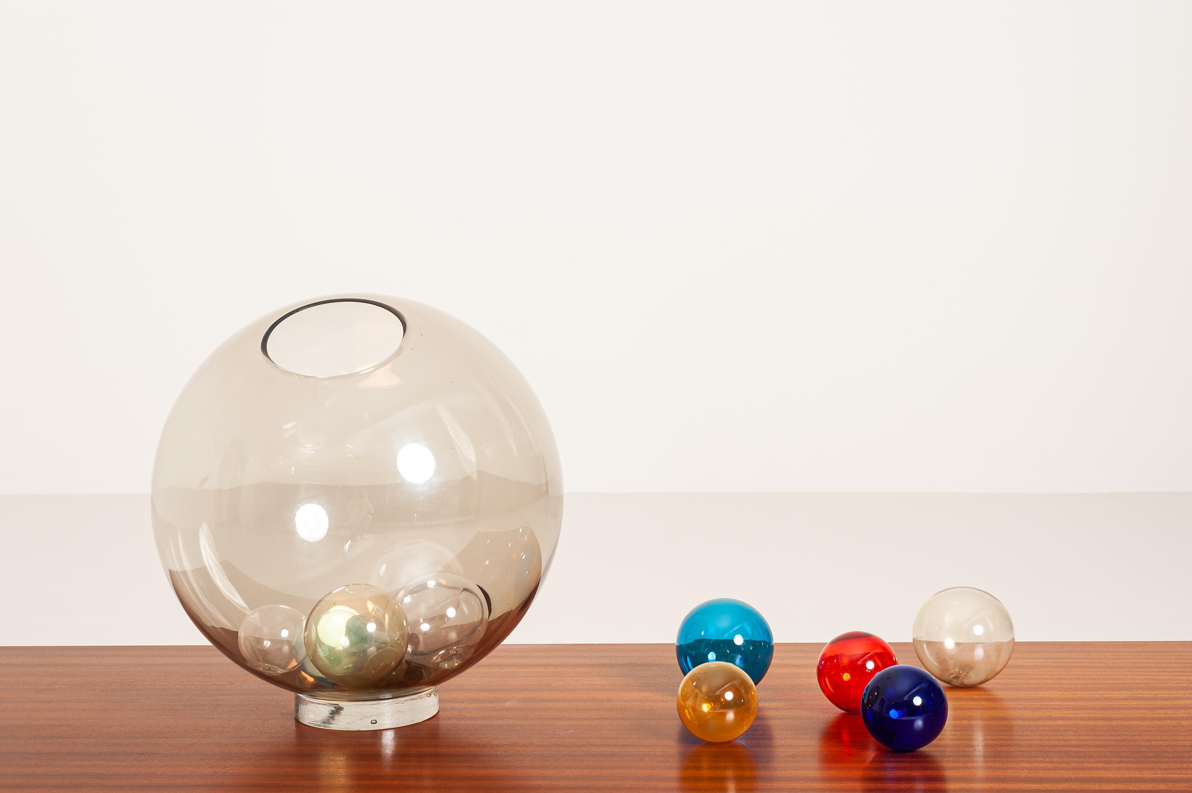 Italian Studio Venini Spherical Table Lamp Model 