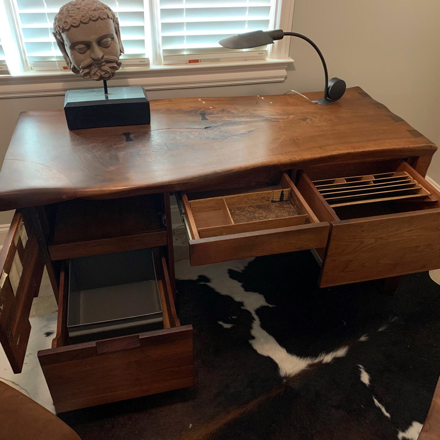 Studio Walnut Desk by Phillip Lloyd Powell In Good Condition For Sale In Atlanta, GA