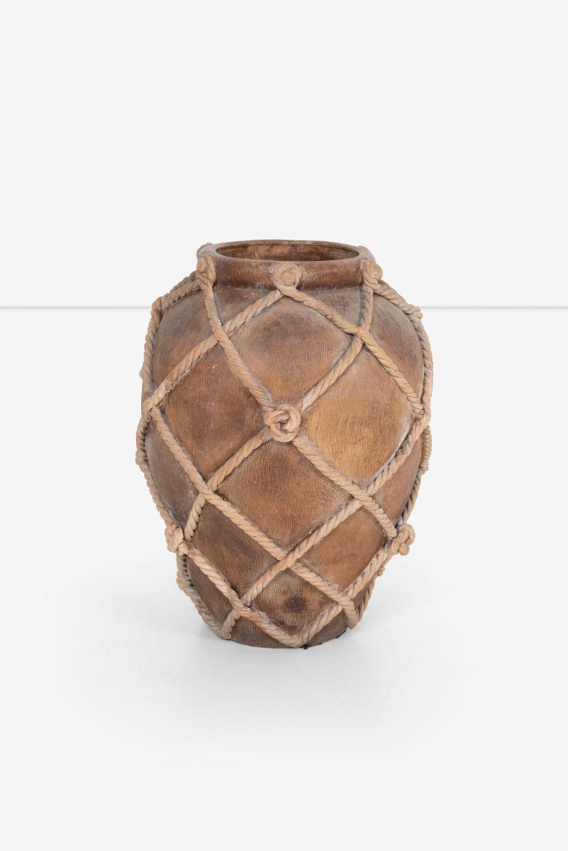 Studio Zaccagnini Large Ceramic Rope vase with vertical striated lines, Designed by Urbano Zaccagnini and produced in Florence Italy, circa 1940 by the Zaccagnini Manufacture, this series of vases won prizes at the most important exhibitions of