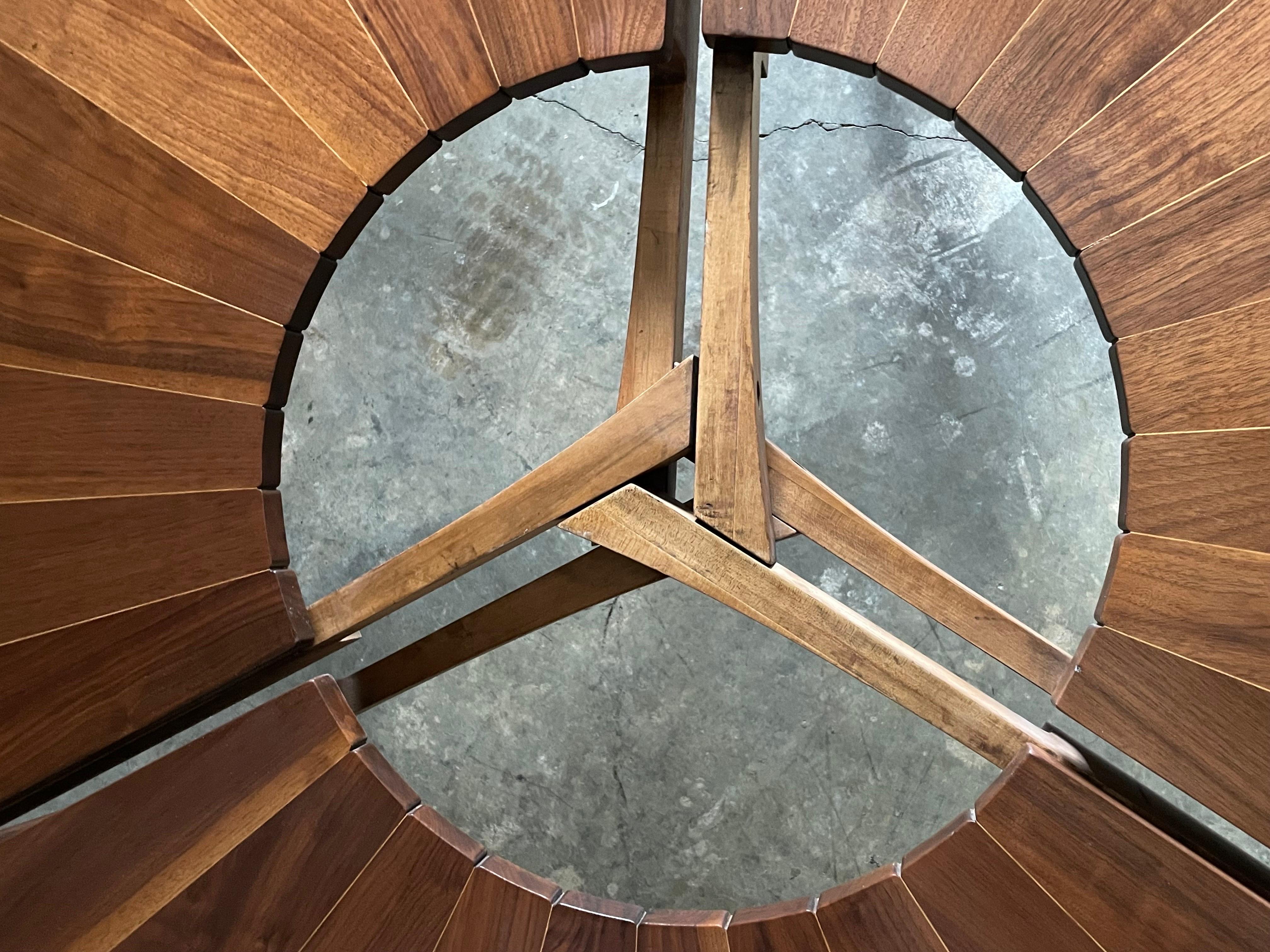 Studiocraft Round Petal Dining Table in Walnut and Maple, Charles Faucher 1975 In Good Condition For Sale In St.Petersburg, FL