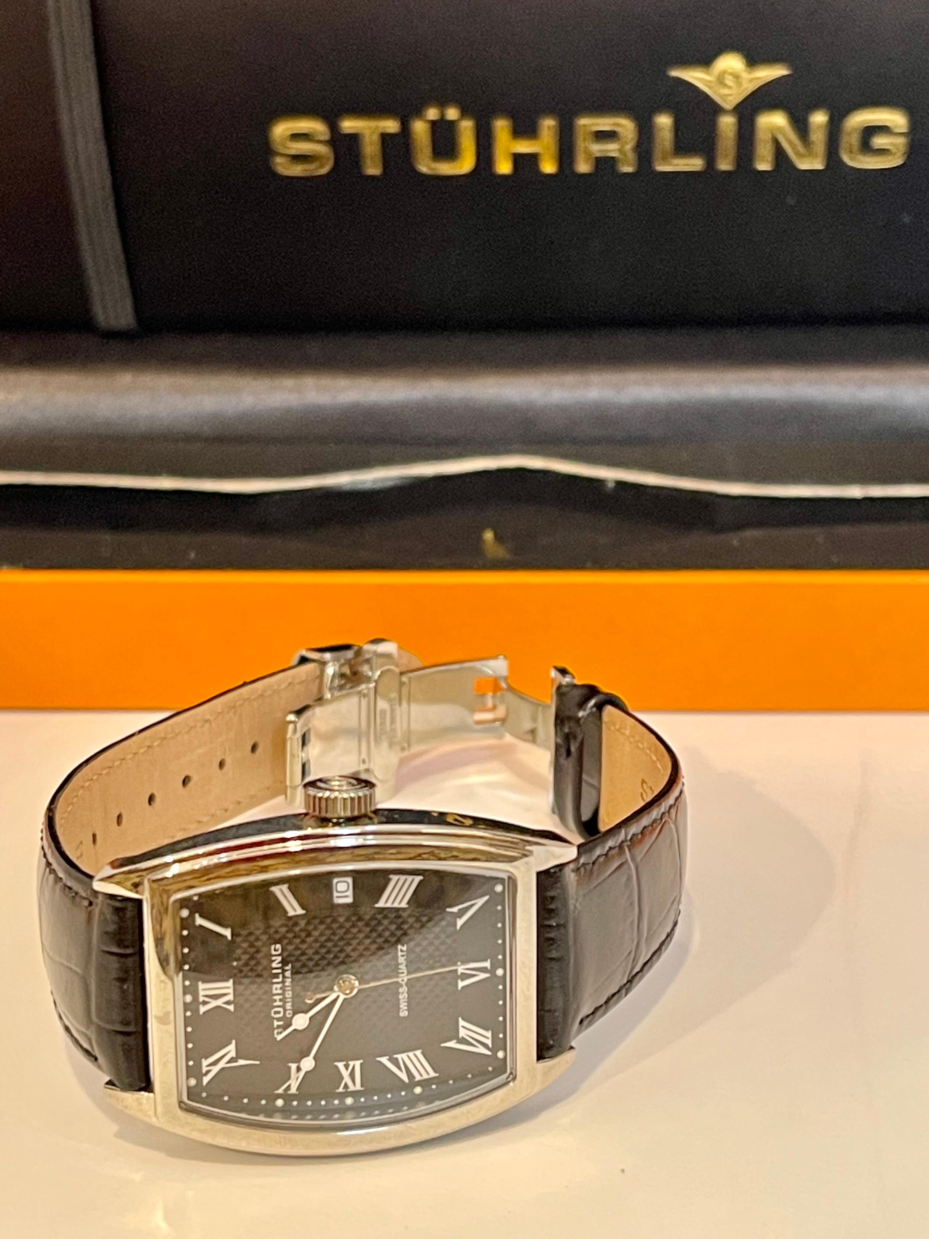 Stuhrling, montre neuve avec boîte papier et ceinture en cuir en vente 1