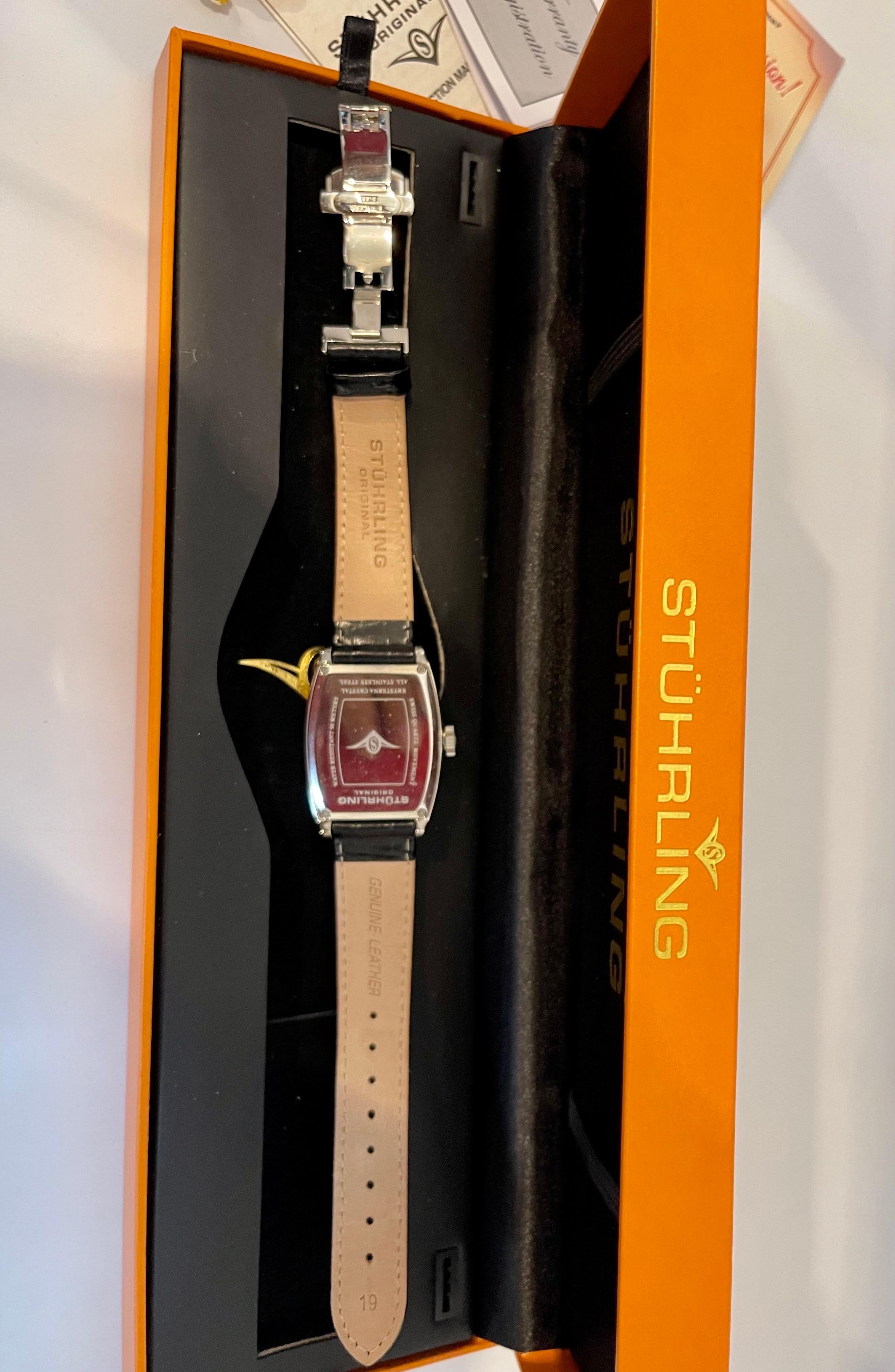 Stuhrling Brand New Uhr mit Boxpapier- und Ledergürtel im Angebot 1