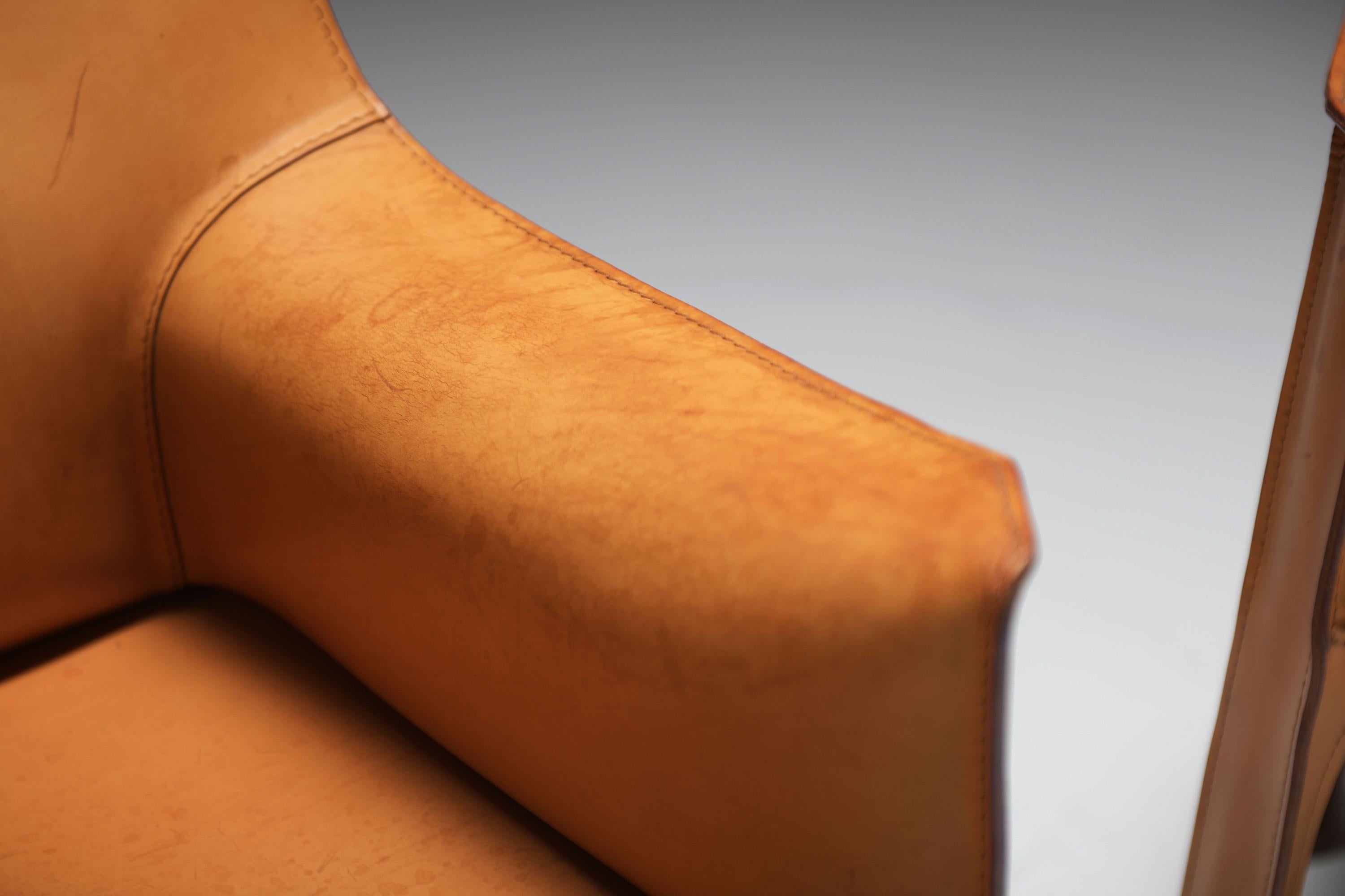 Stunning Cab 413 chairs in natural leather by Mario Bellini for CASSINA Italy For Sale 5