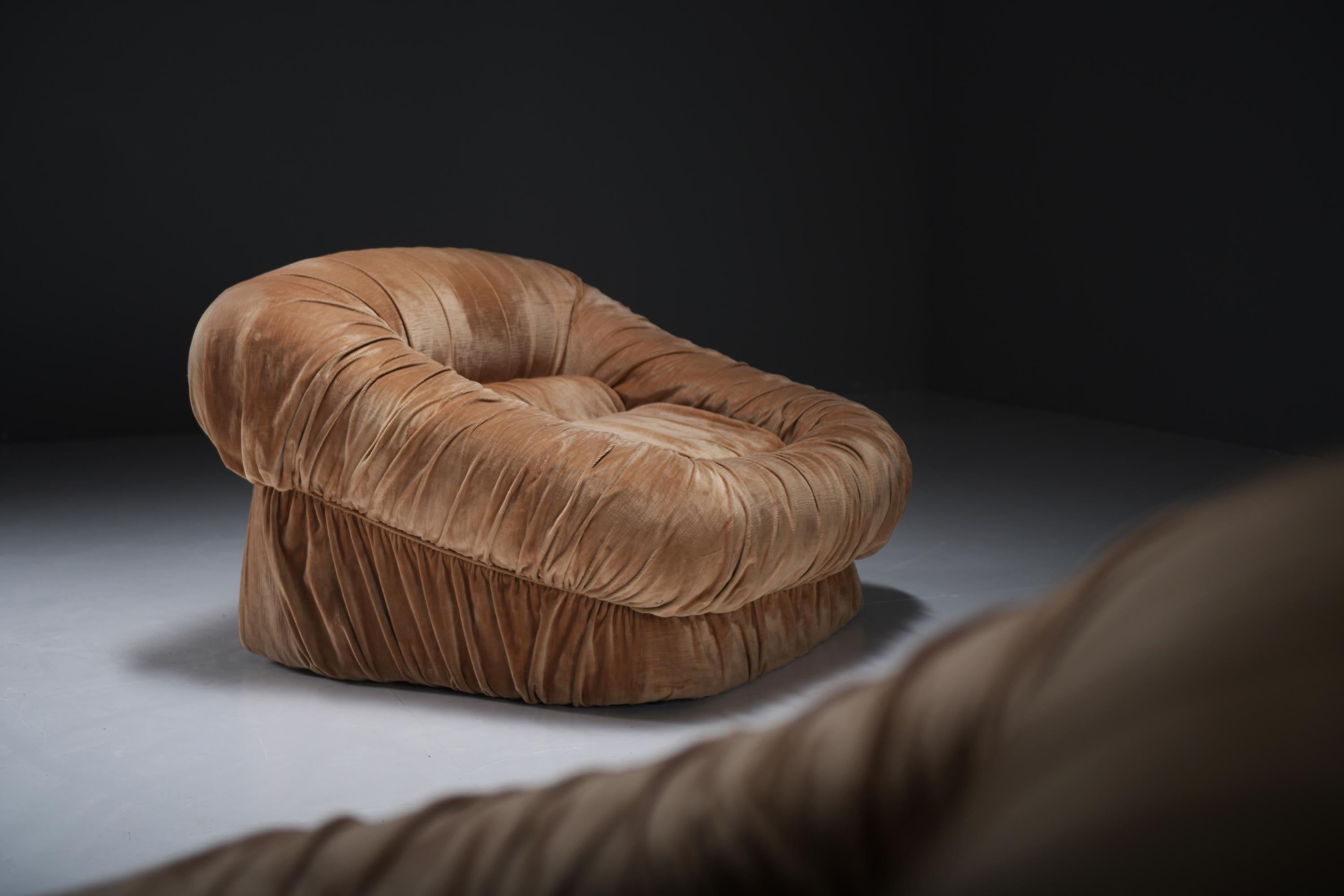 Velvet Stunning Vintage Lounge chairs by De Pas D’Urbino Lomazzi for Dall’Oca Italy