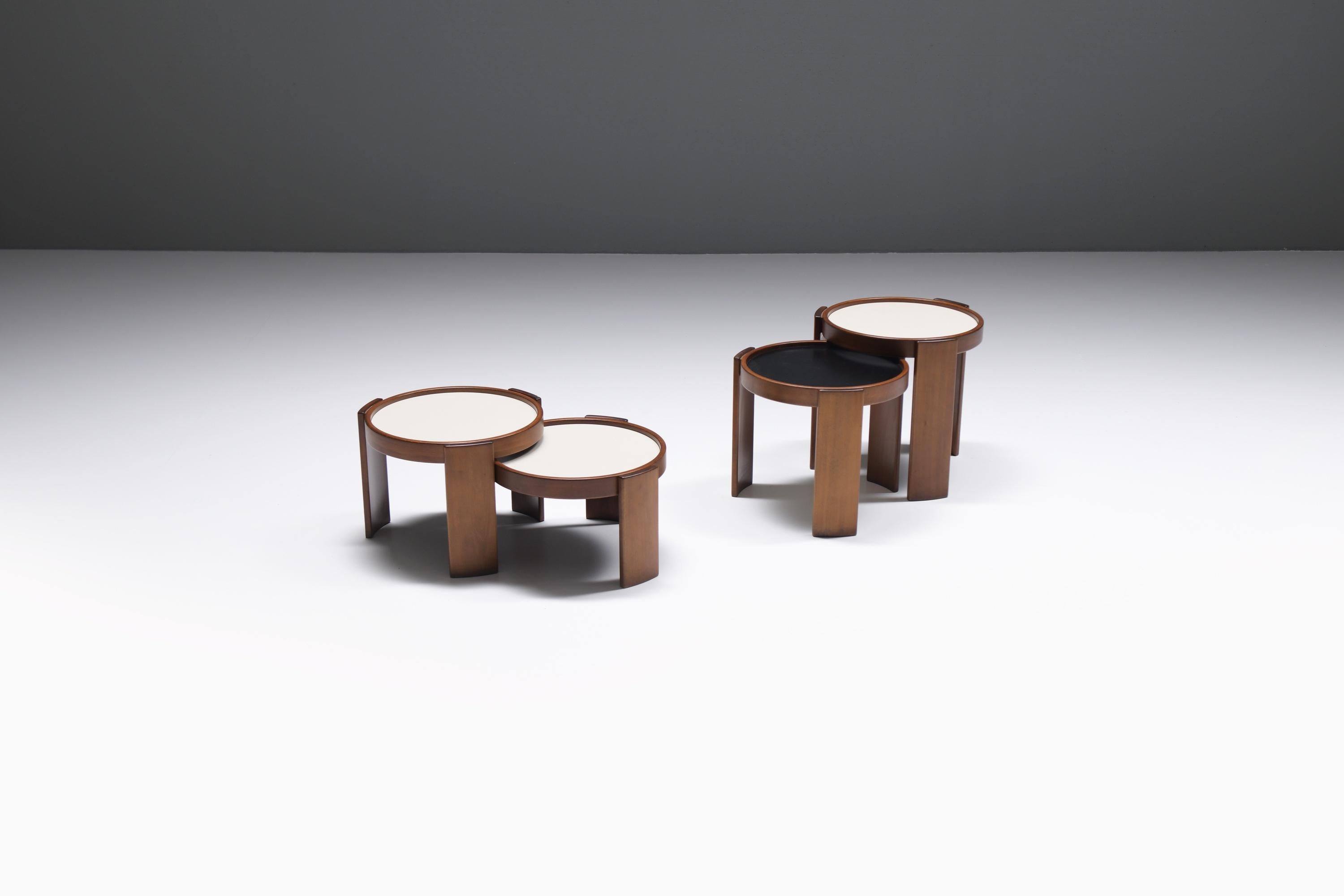 Stunning Nesting tables 780 in walnut by Gianfranco Frattini for Cassina 4