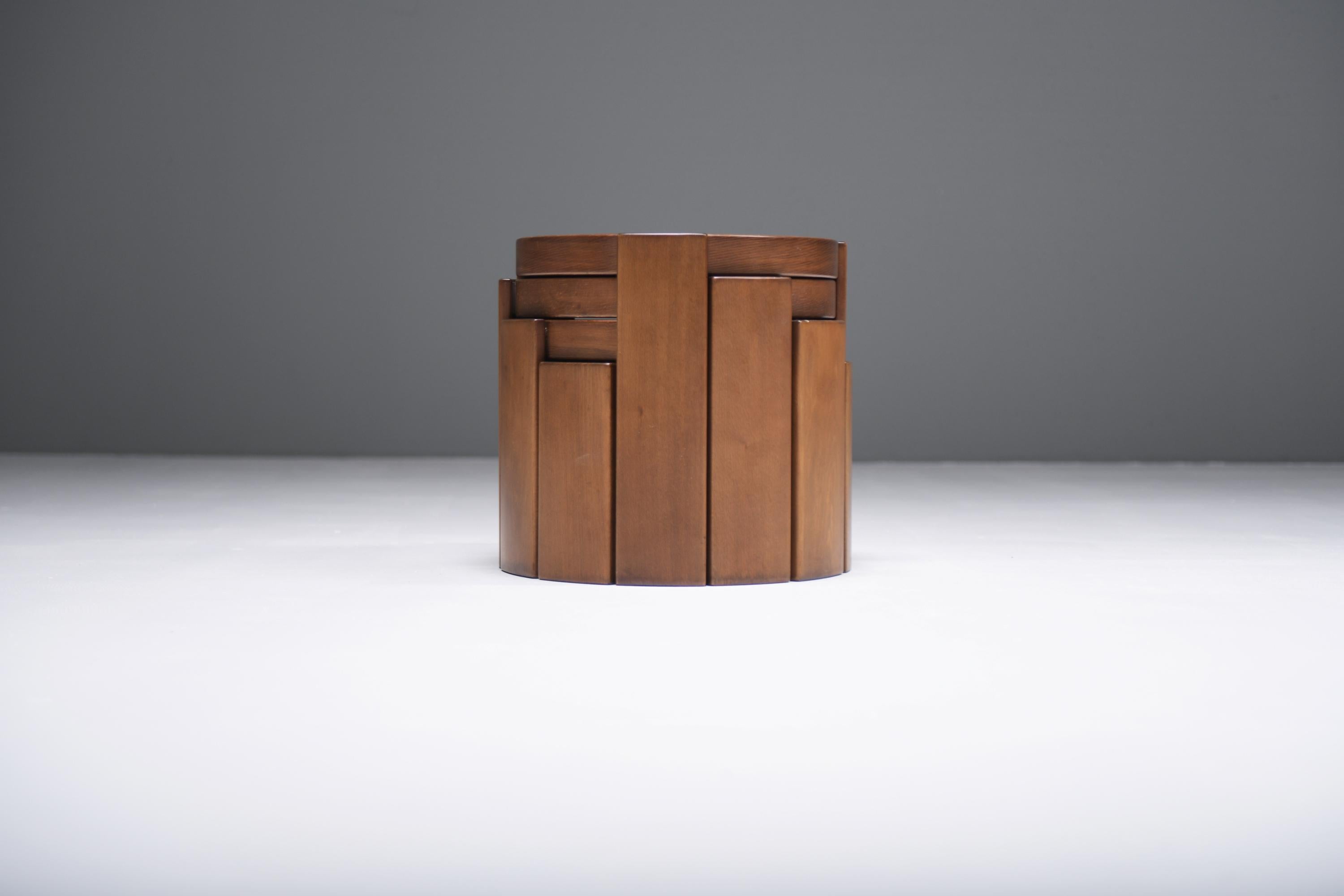 Stunning Nesting tables 780 in walnut by Gianfranco Frattini for Cassina 7