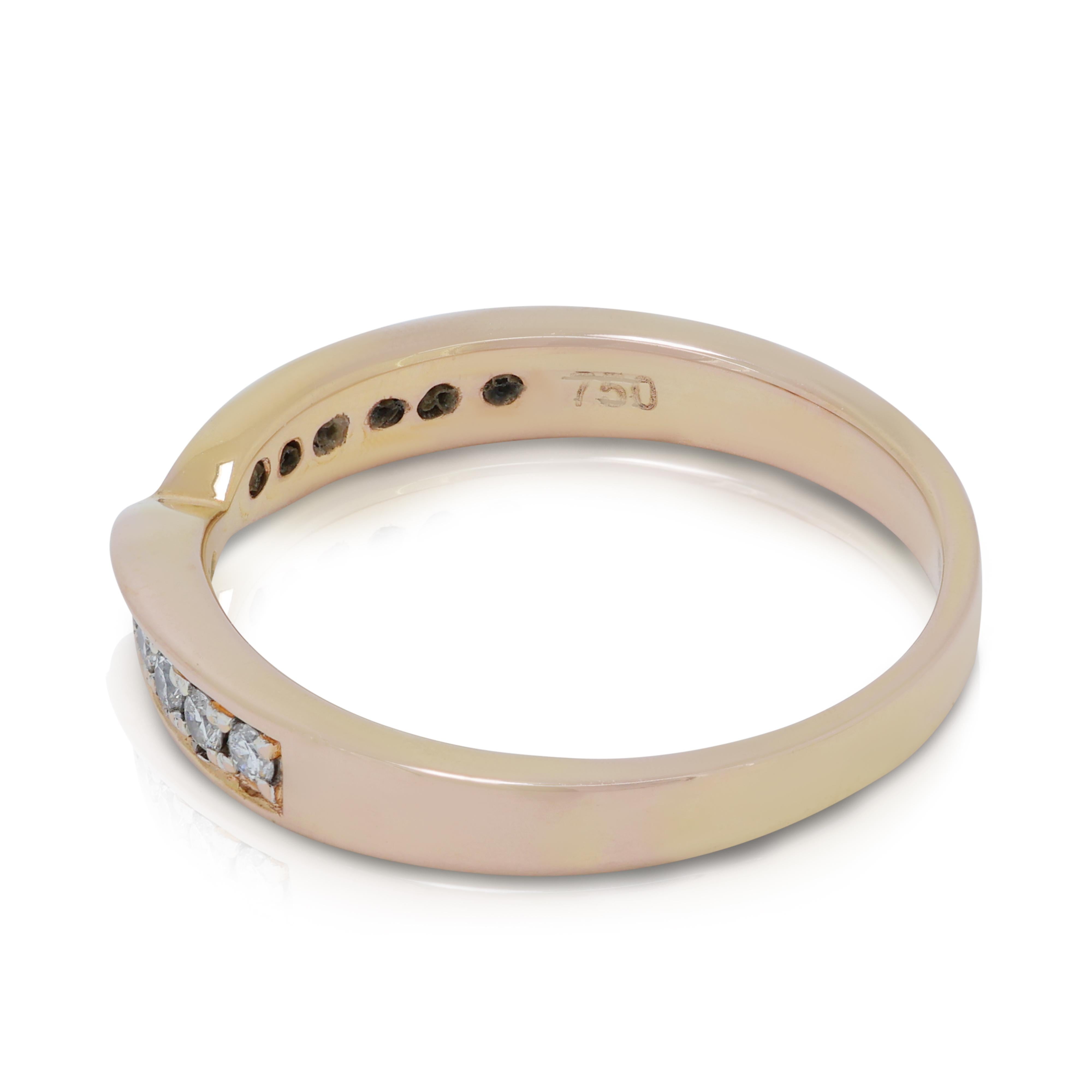 Stunning 0.11ct Diamonds Pave Ring in 18K Rose Gold In Excellent Condition For Sale In רמת גן, IL