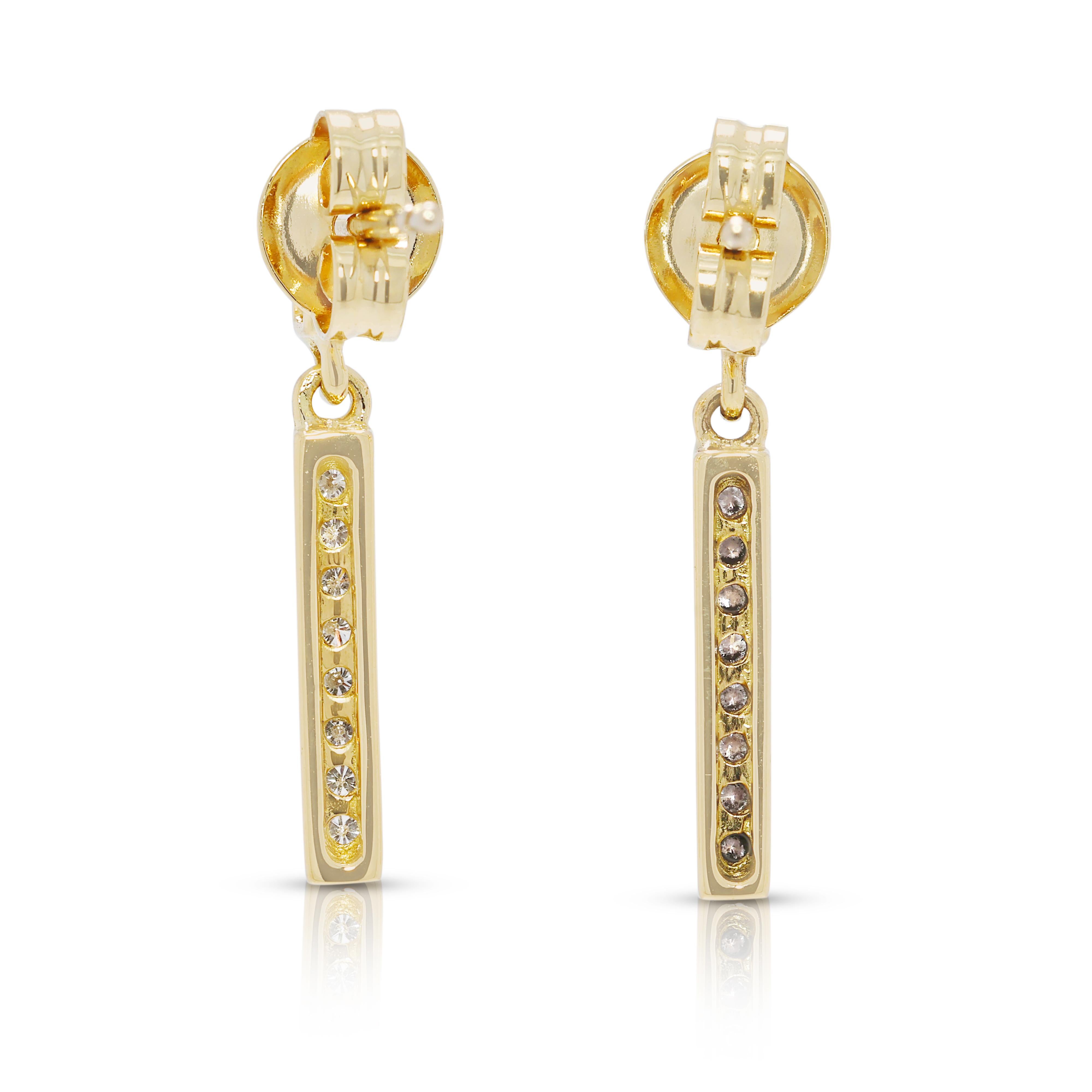 Boucles d'oreilles pendantes en or jaune 18 carats avec diamant naturel de 0,11 ct. en vente 2