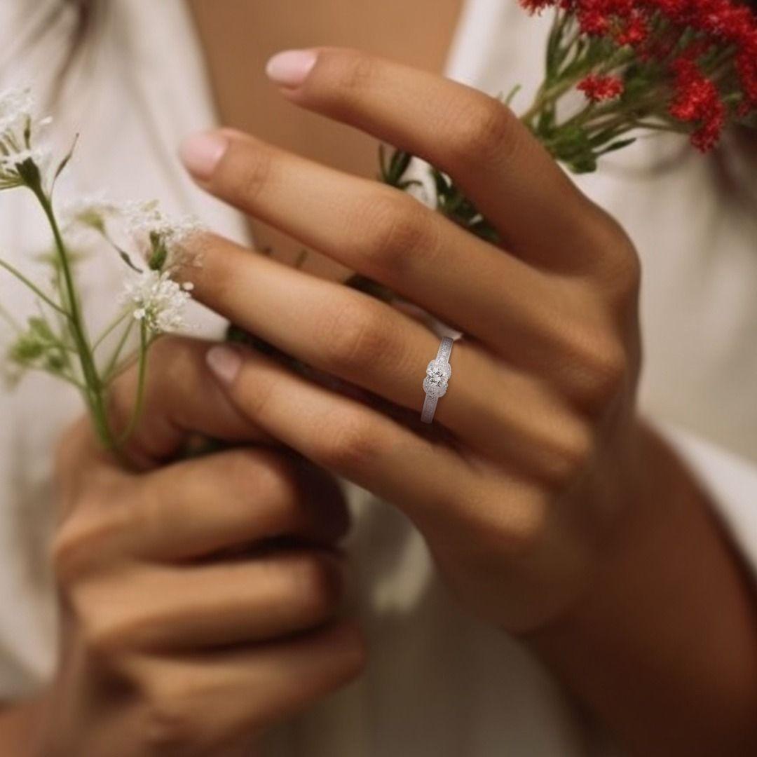 Superbe bague en or blanc 18 carats sertie d'un diamant pavé 0,16 carat en vente 3