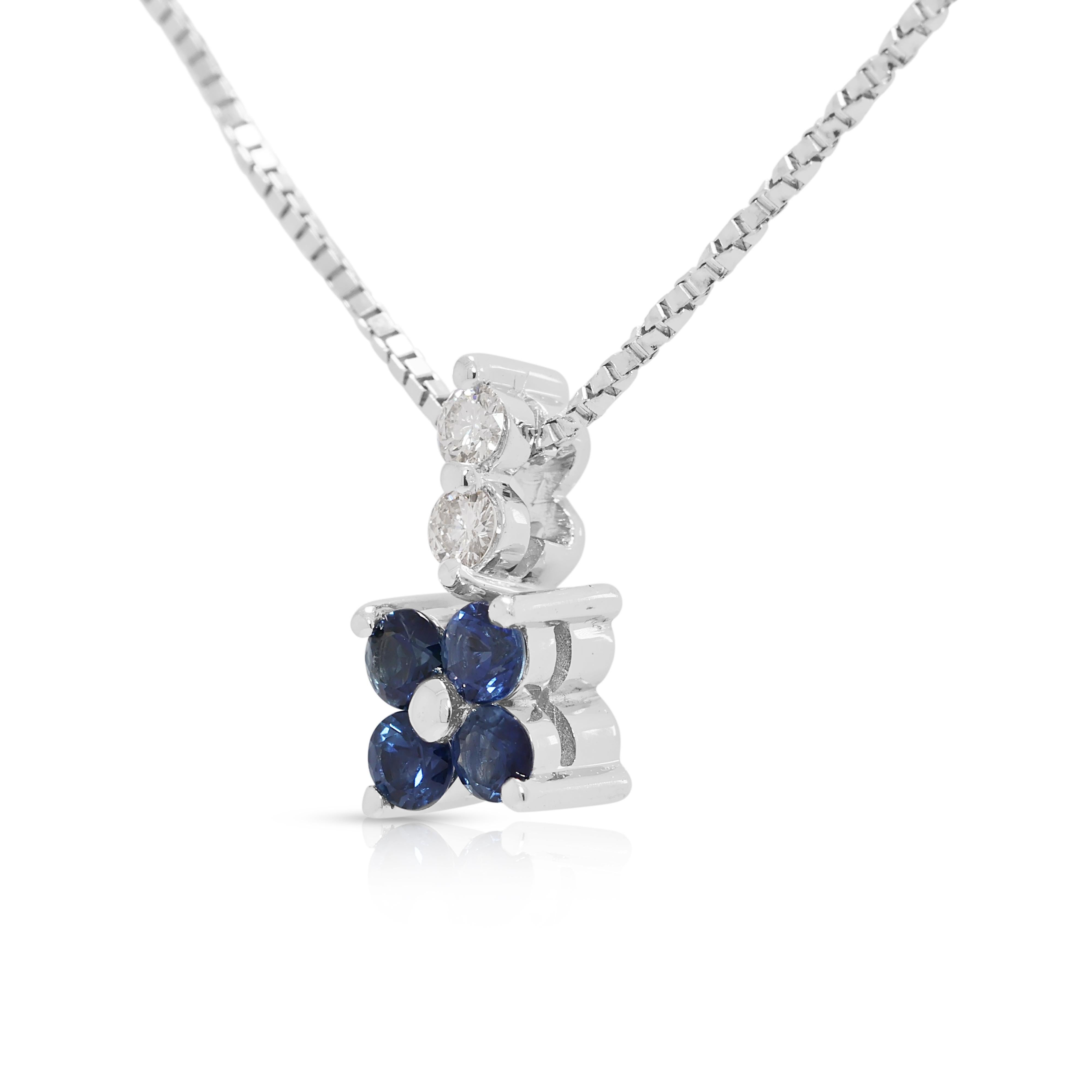 Atemberaubende Halskette aus 18 Karat Weißgold mit 0,26 Karat Saphir und natürlichem Diamant (Rundschliff) im Angebot